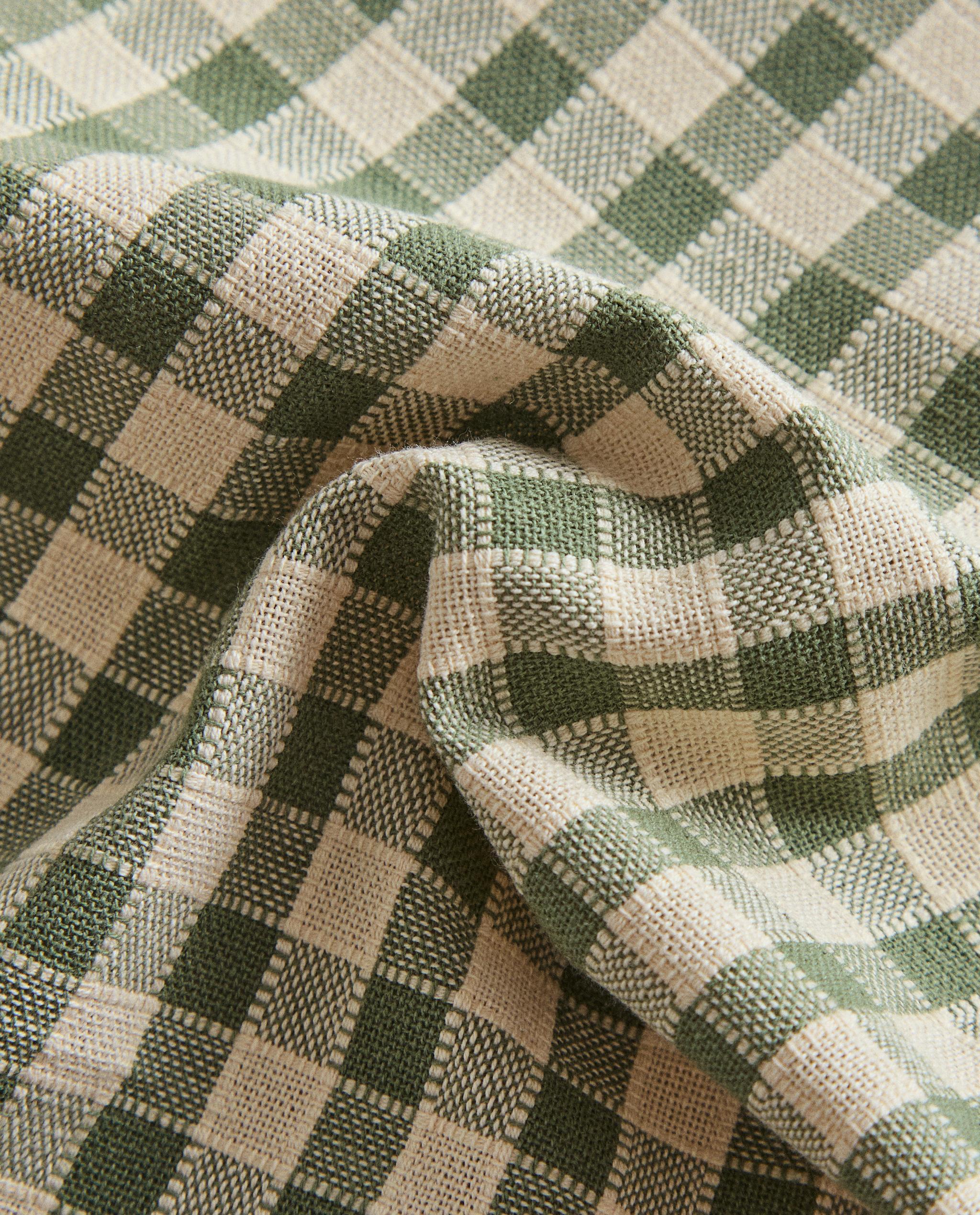 PACK OF CHECK NAPKINS WITH TOPSTITCHING (PACK OF 2) product thumbnail 7