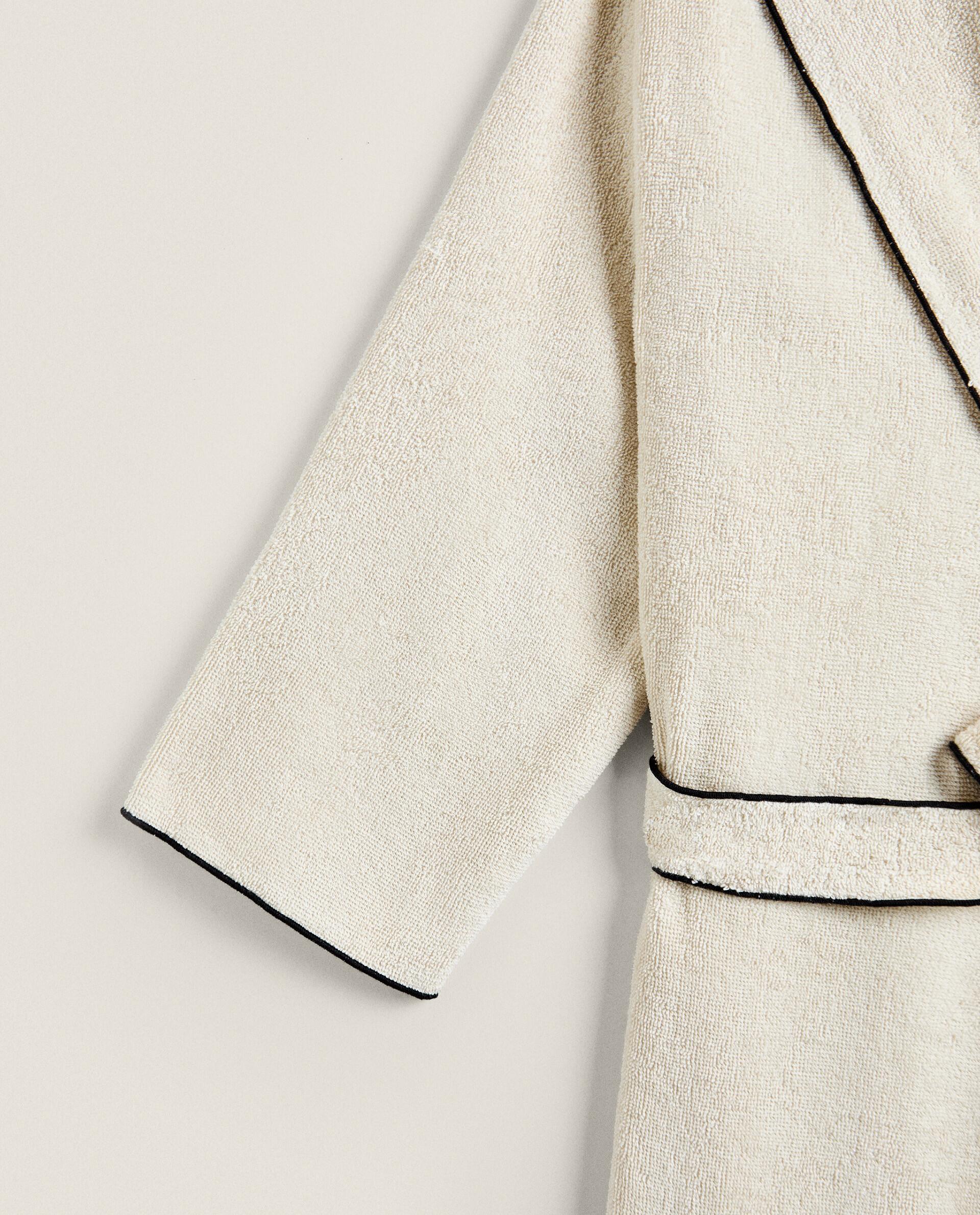 COTTON BATHROBE WITH OVERLOCK (320 GXM²) product thumbnail 11