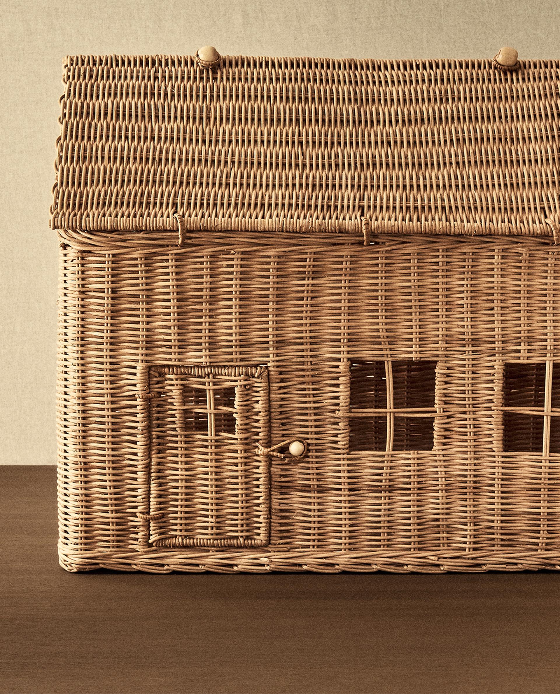 CHILDREN’S LARGE HOUSE BASKET