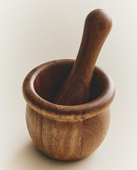 ACACIA WOOD PESTLE AND MORTAR