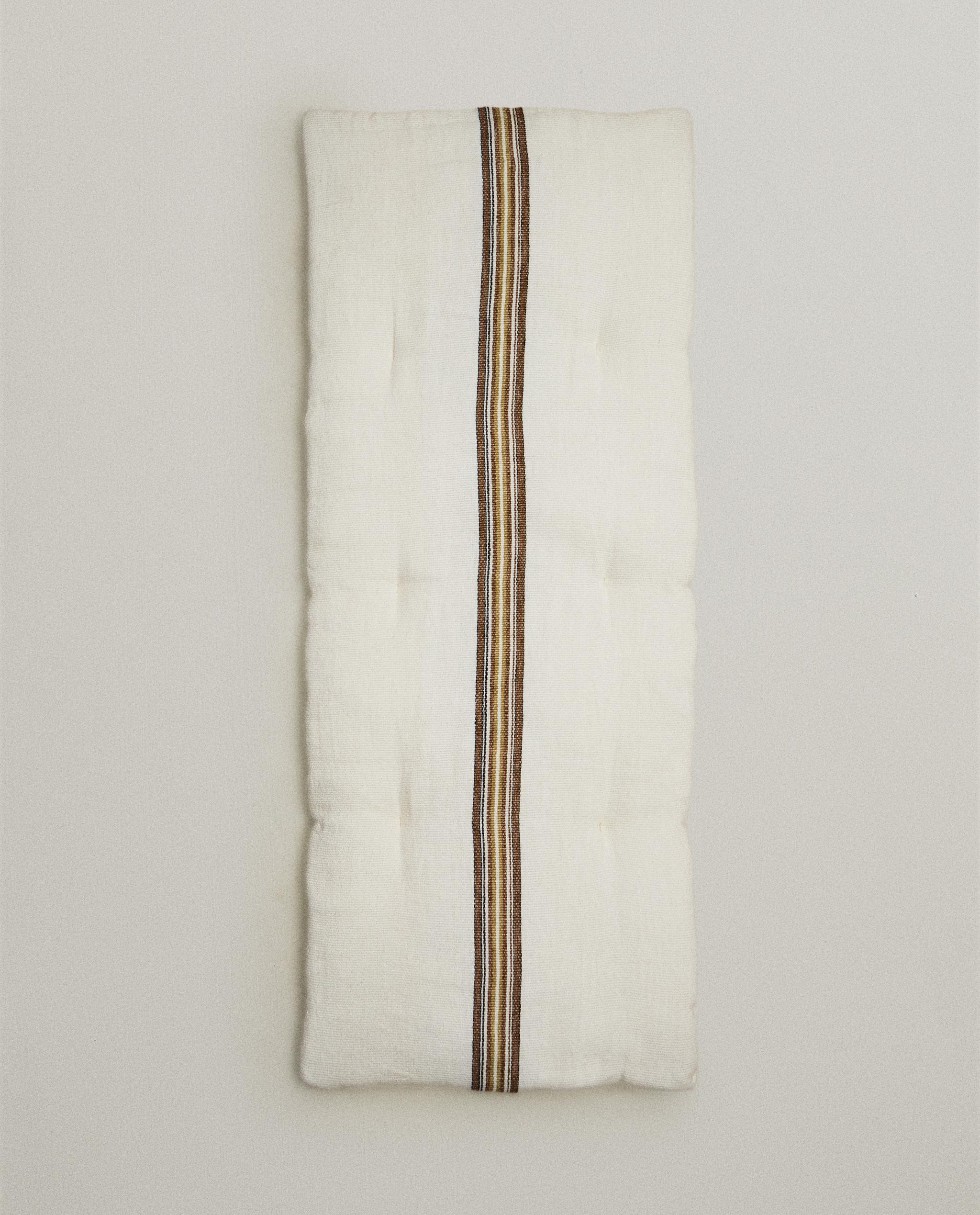 STRIPED BENCH SEAT CUSHION product thumbnail 8