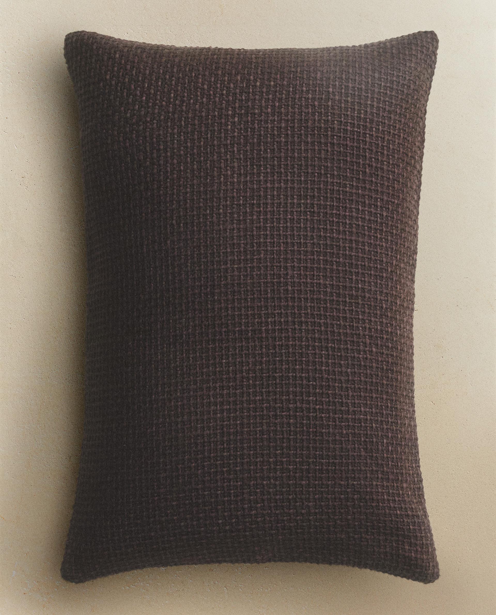 ソファとリビングルームの装飾クッション | Zara Home 日本/Japan