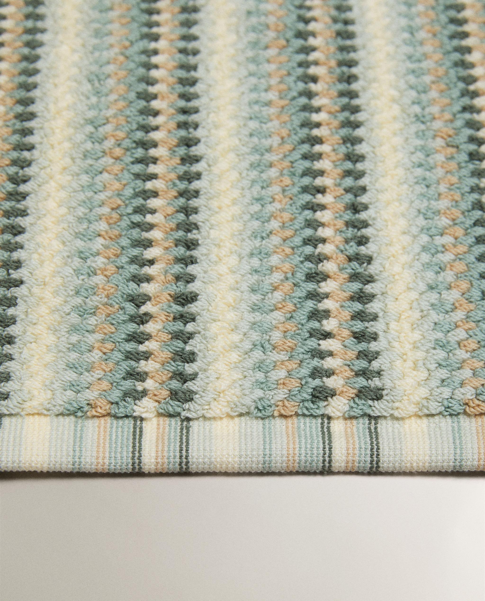 STRIPED COTTON BATH MAT product thumbnail 3