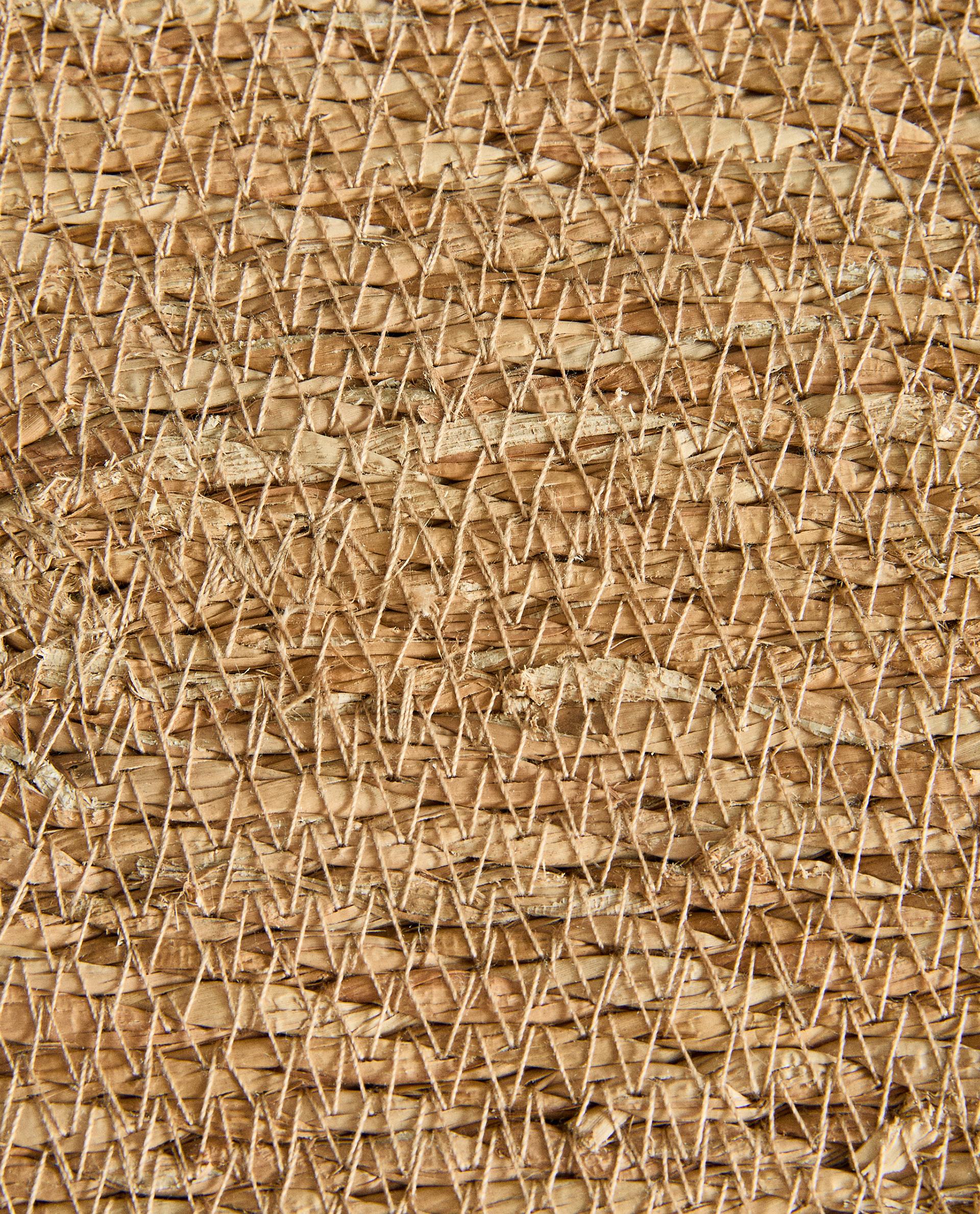 SEAGRASS BASKET WITH LID product thumbnail 16