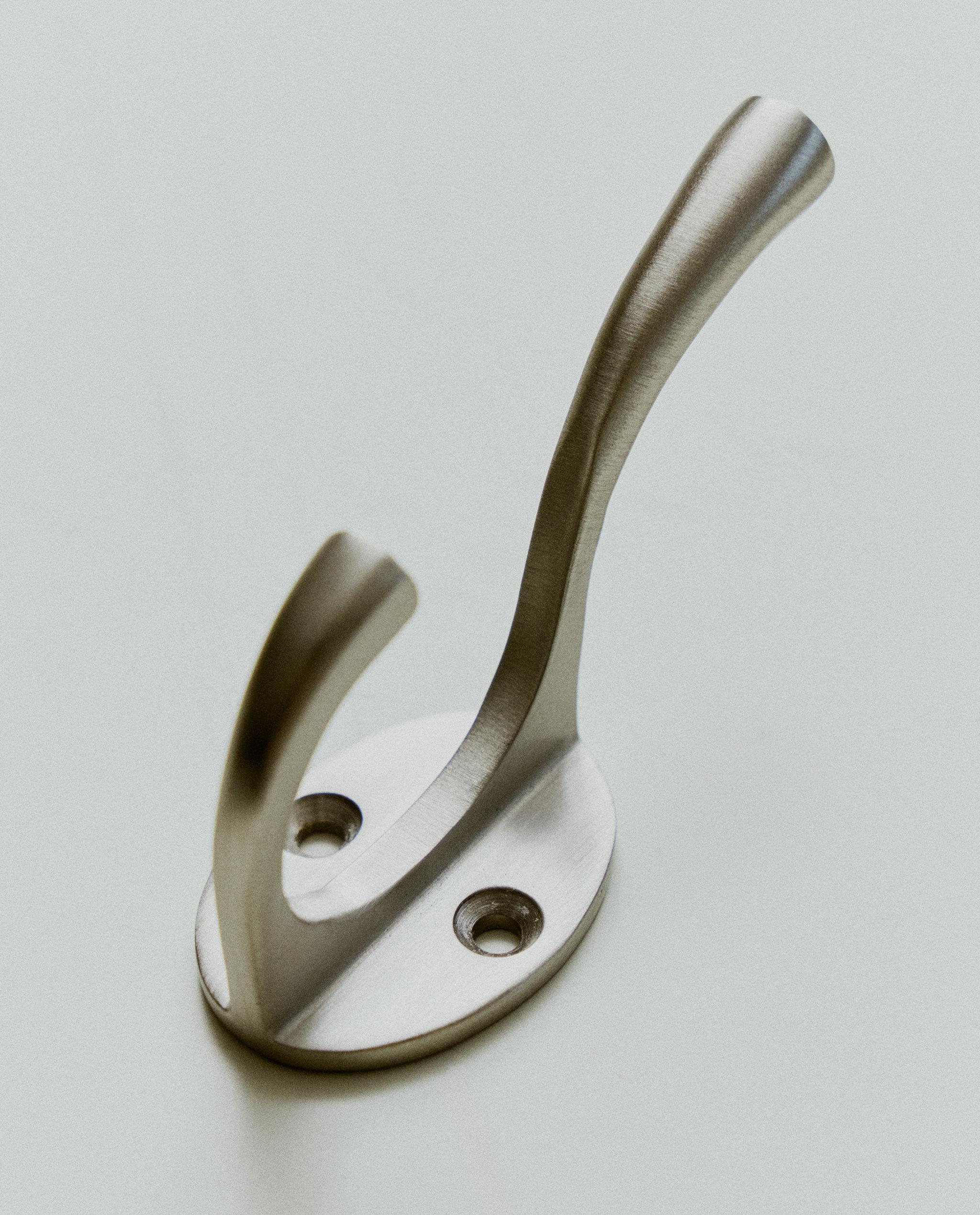 GOLD METALLIC HOOK product thumbnail 9