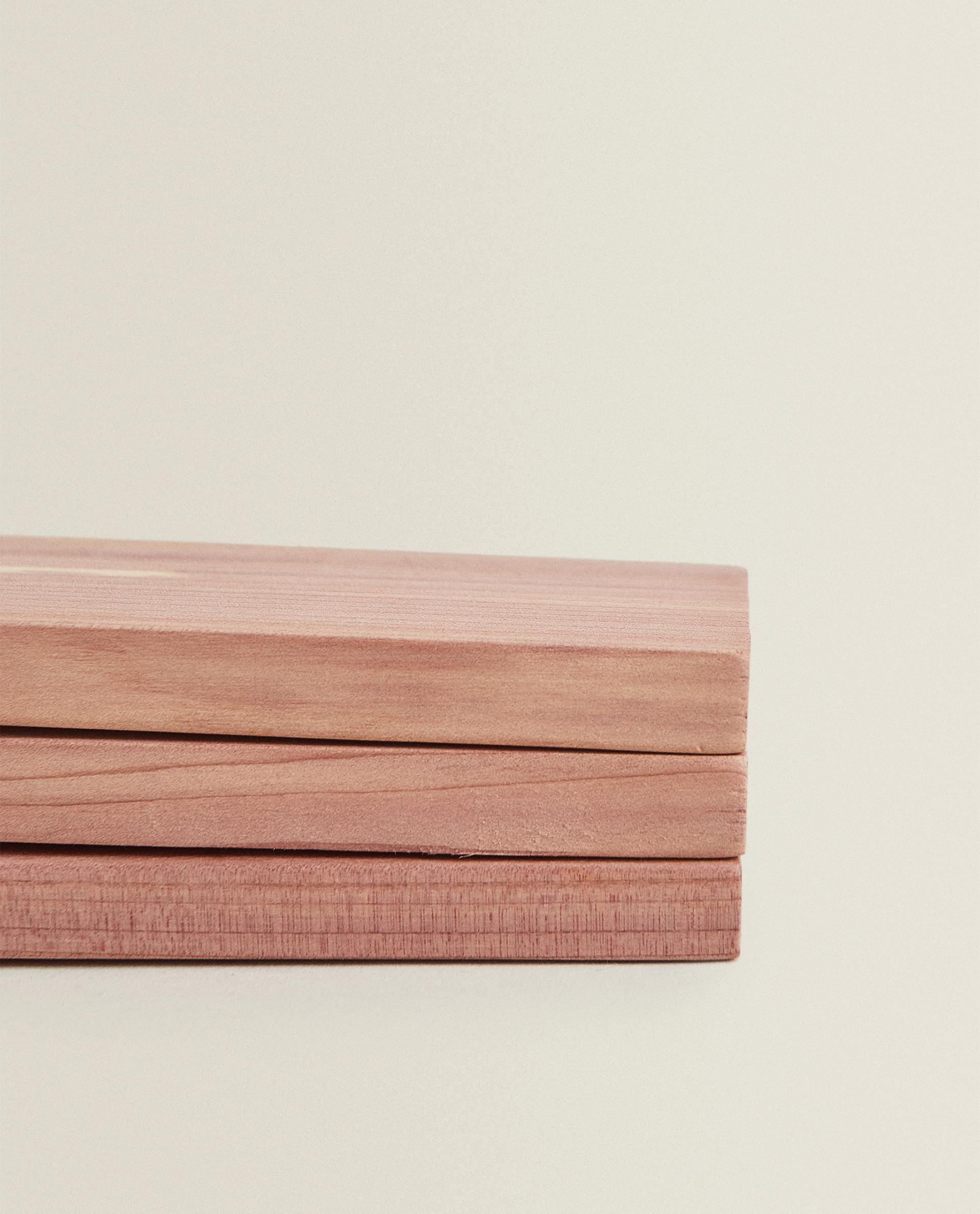 PACK OF WARDROBE CEDAR BLOCKS (PACK OF 6) product thumbnail 12