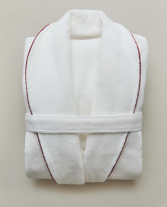 MORGENKÅBE MED TITTEBÅND (400 GXM²) MORGENKÅBE MED TITTEBÅND (400 GXM²)