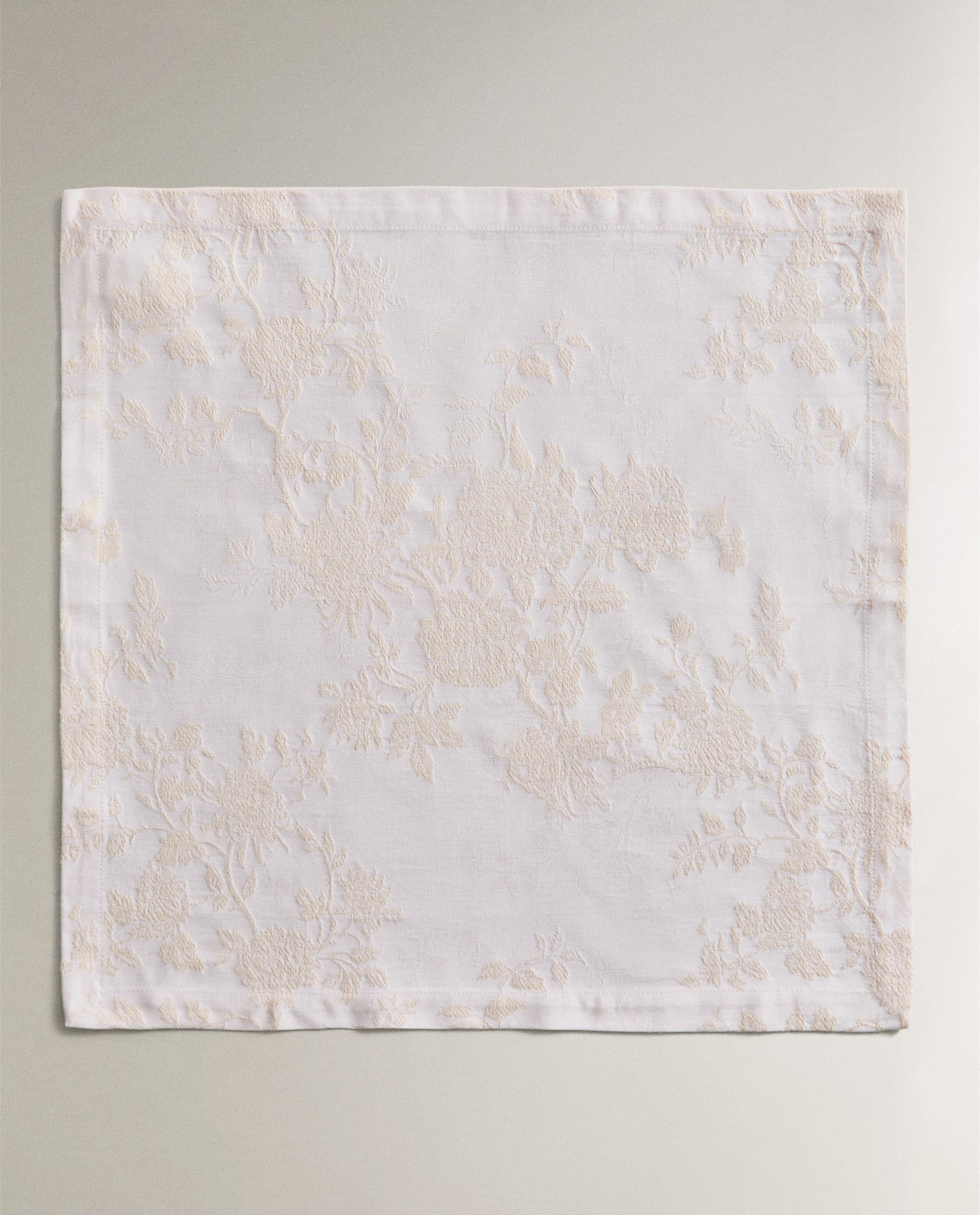 PACK OF COTTON JACQUARD NAPKINS (PACK OF 2) product thumbnail 7