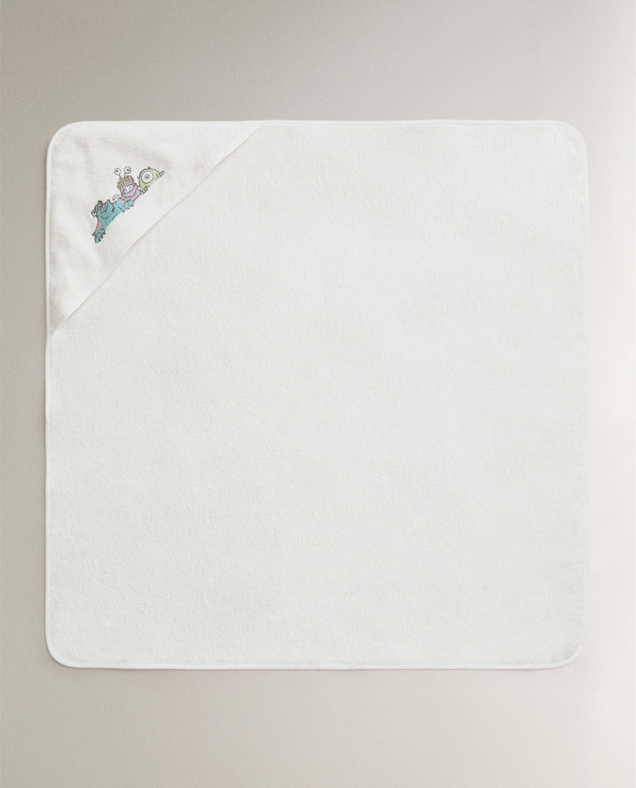 MONSTERS, INC. HOODED BABY TOWEL product thumbnail 6