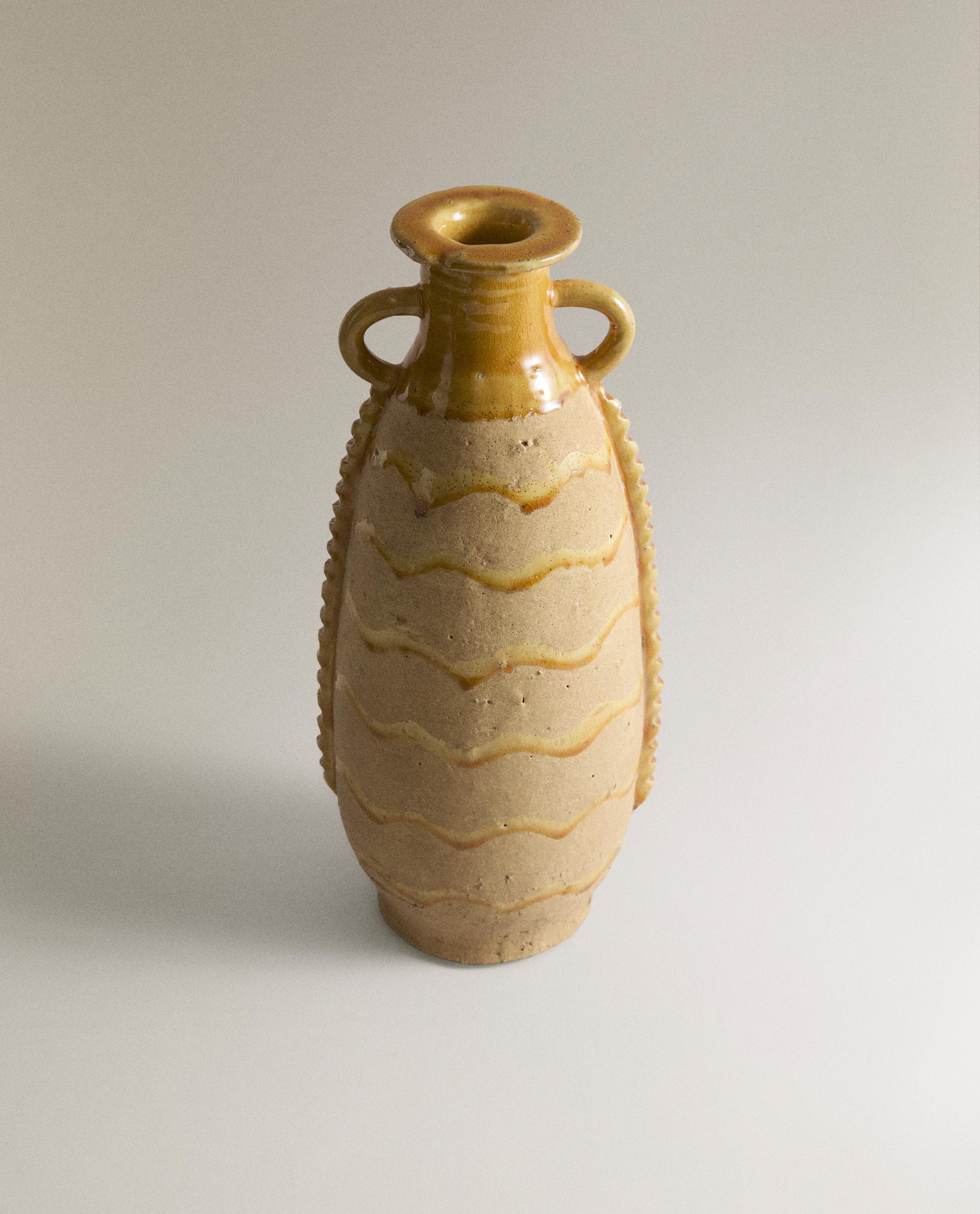 DECORATIVE TERRACOTTA VASE WITH HANDLES product thumbnail 6