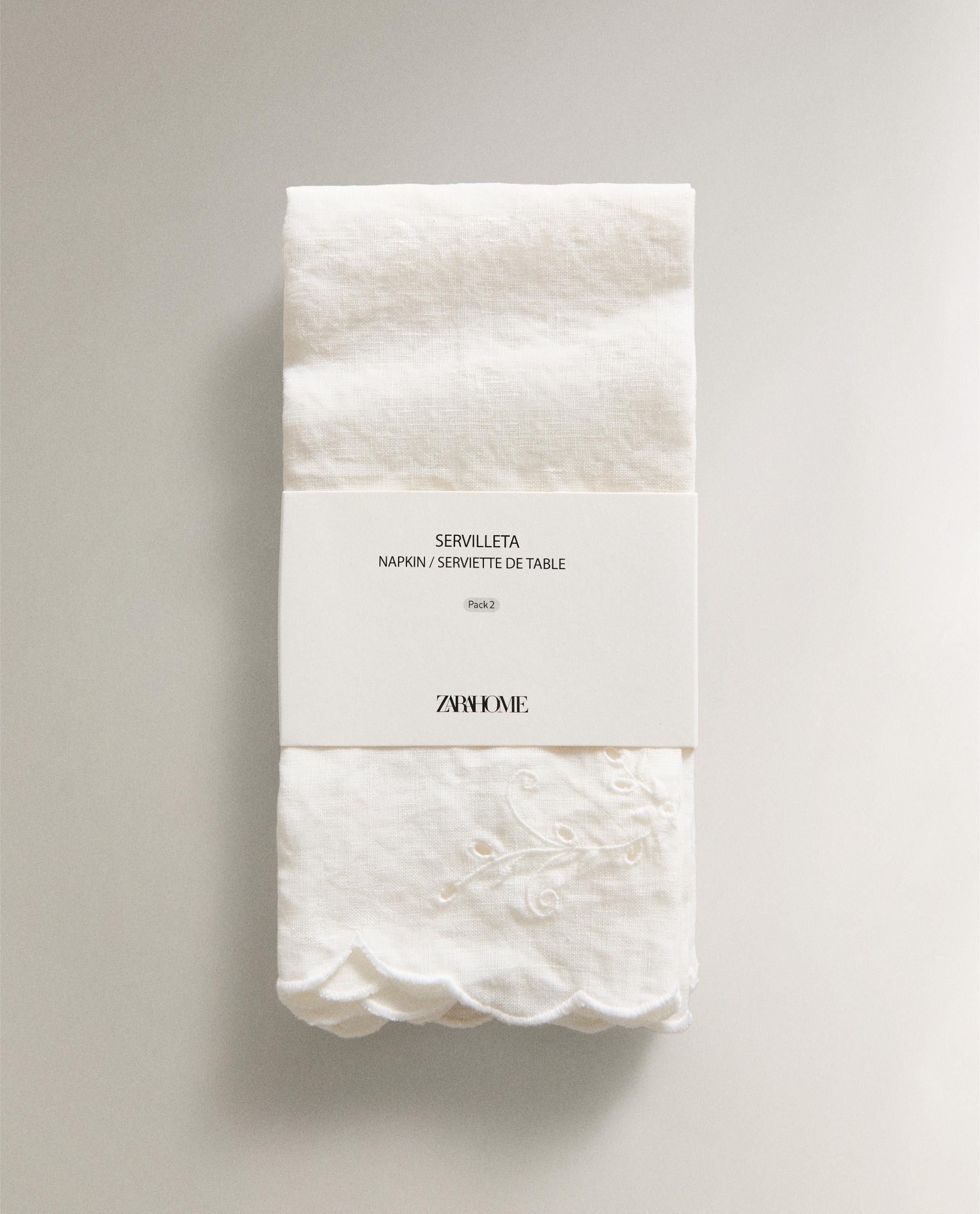 NAPKIN, SALT AND PEPPER SHAKERS product thumbnail 17