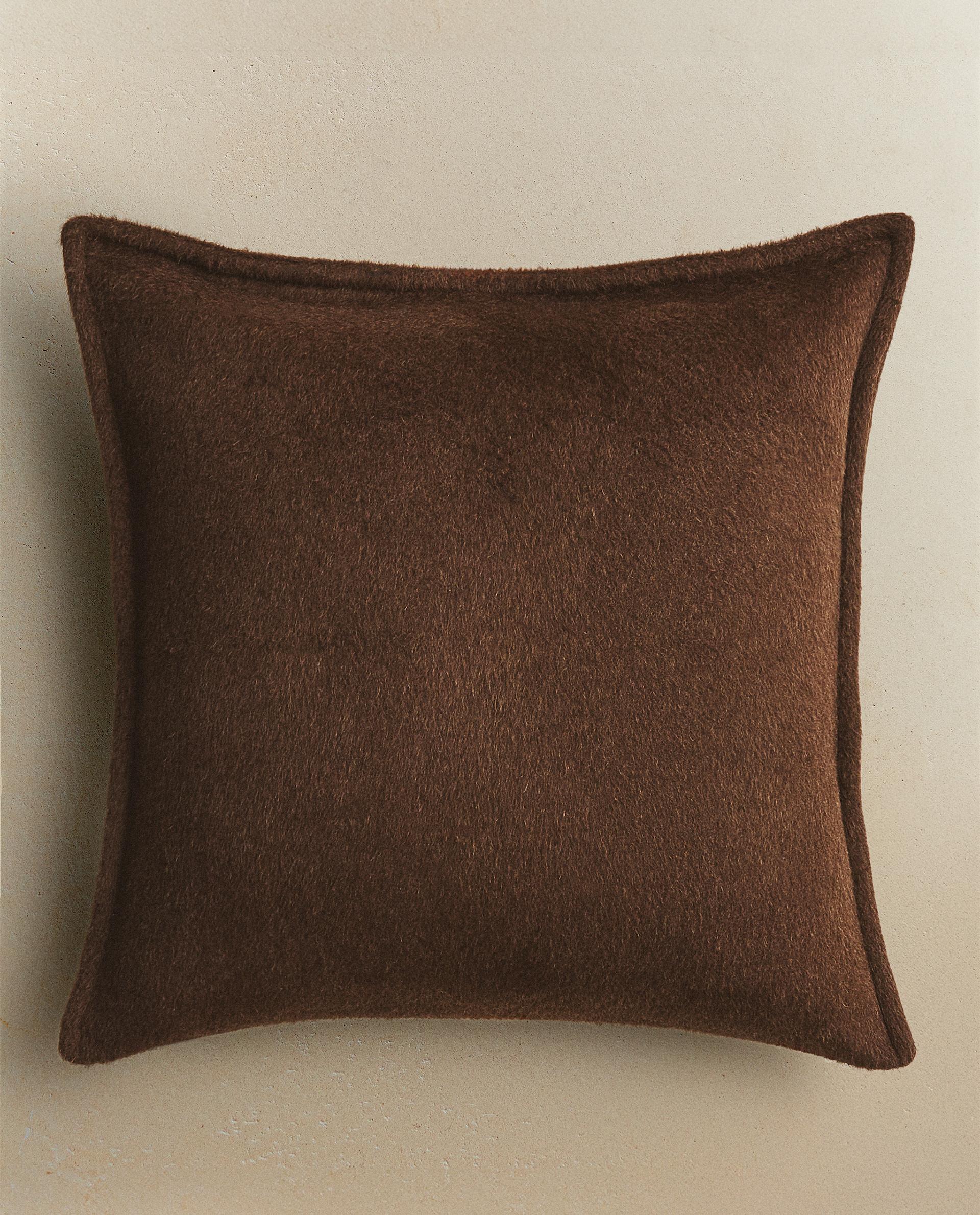 フェイクファー クッションカバー | Zara Home 日本/Japan