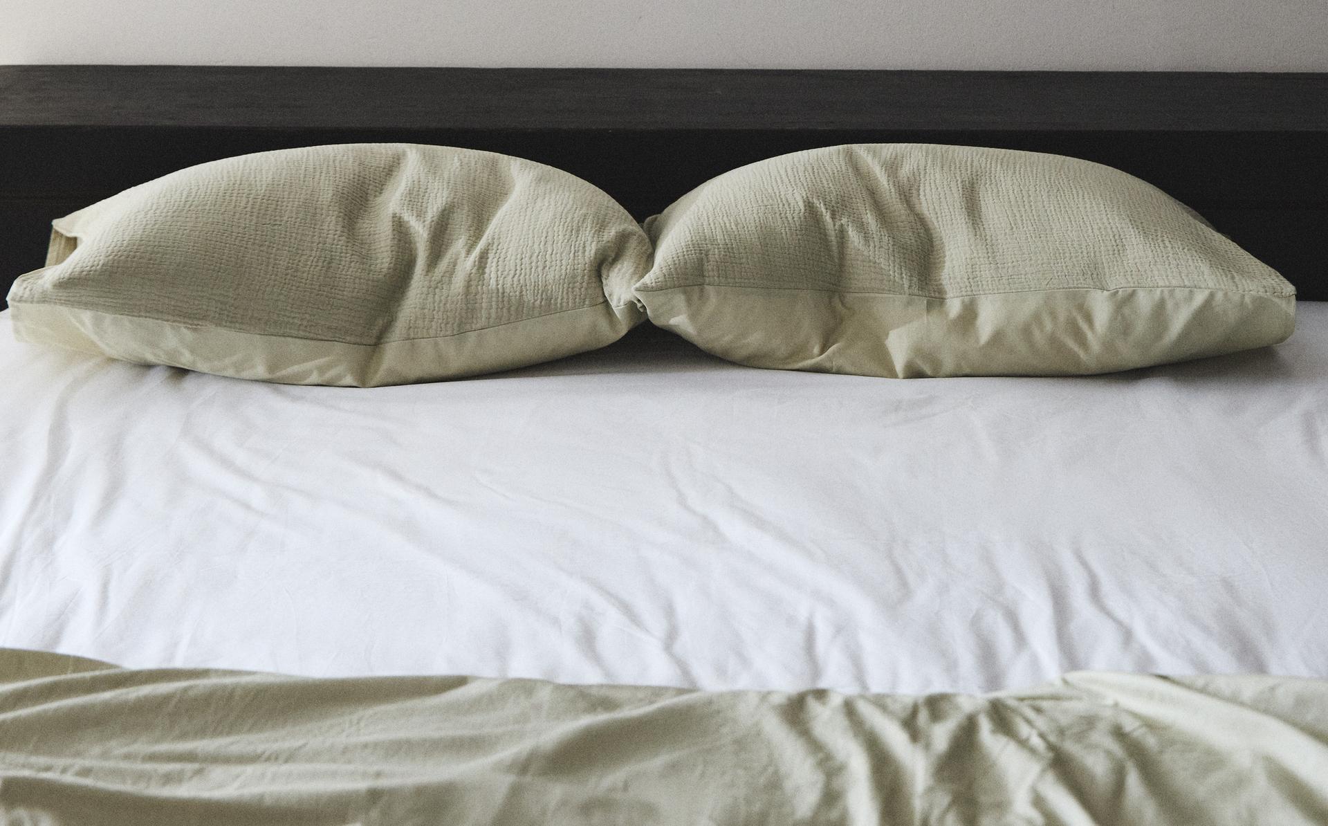 KOPFKISSENBEZUG AUS GAZE KOPFKISSENBEZUG AUS GAZE