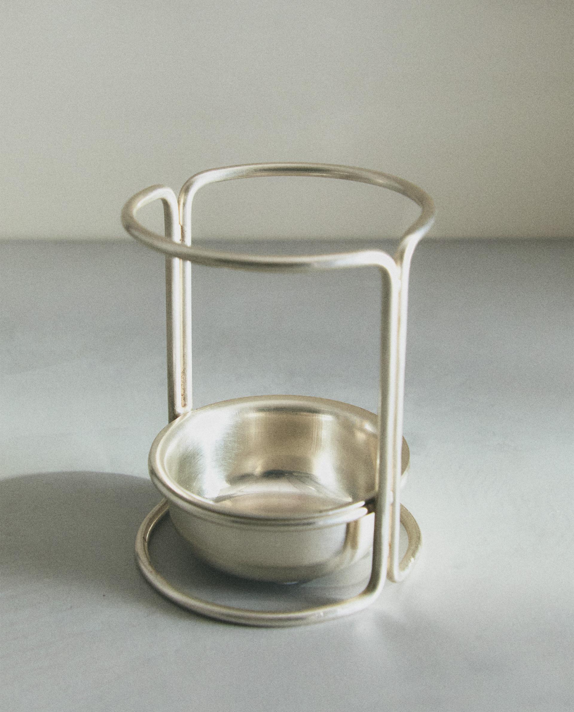 ZAHNPUTZGLAS AUS METALL | Zara Home Schweiz / Suisse / Svizzera ZAHNPUTZGLAS AUS METALL | Zara Home Schweiz / Suisse / Svizzera