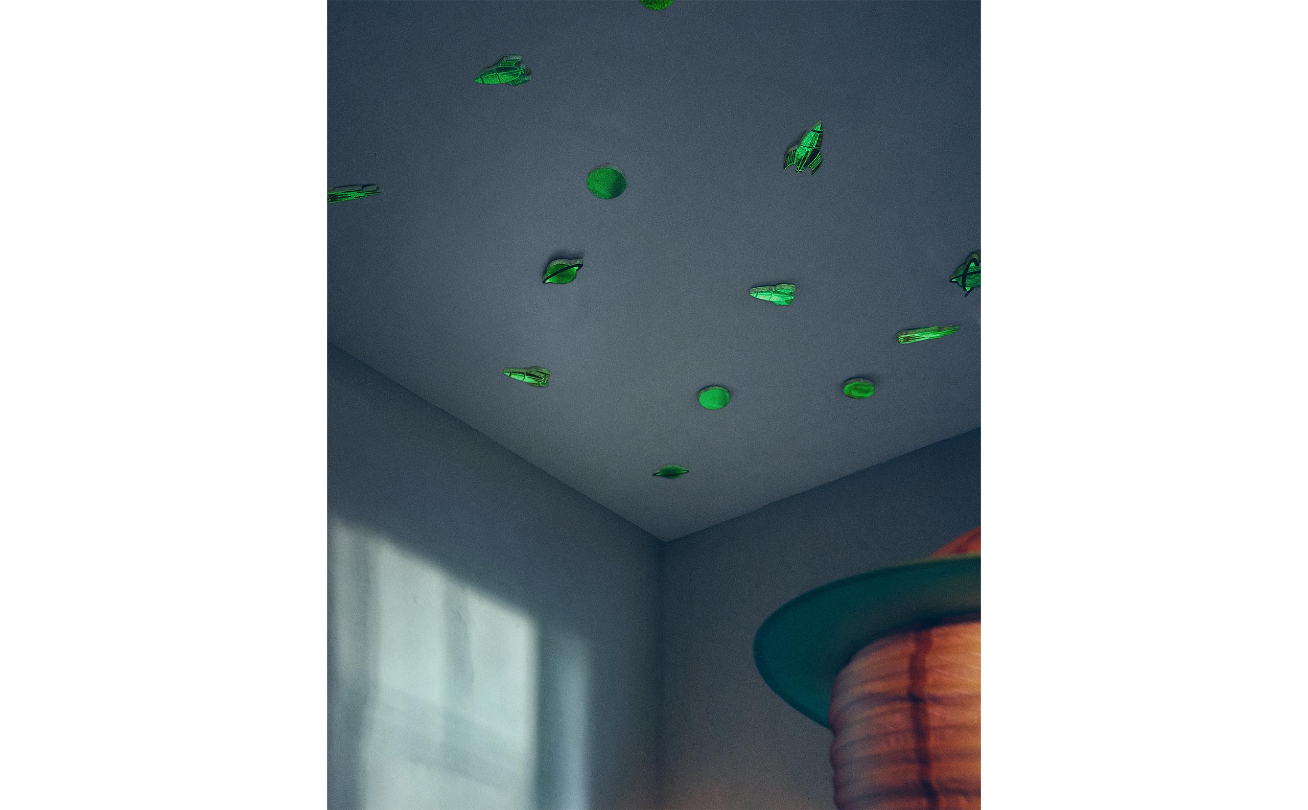 CHILDREN'S GLOW-IN-THE-DARK SPACE STICKERS product thumbnail 11