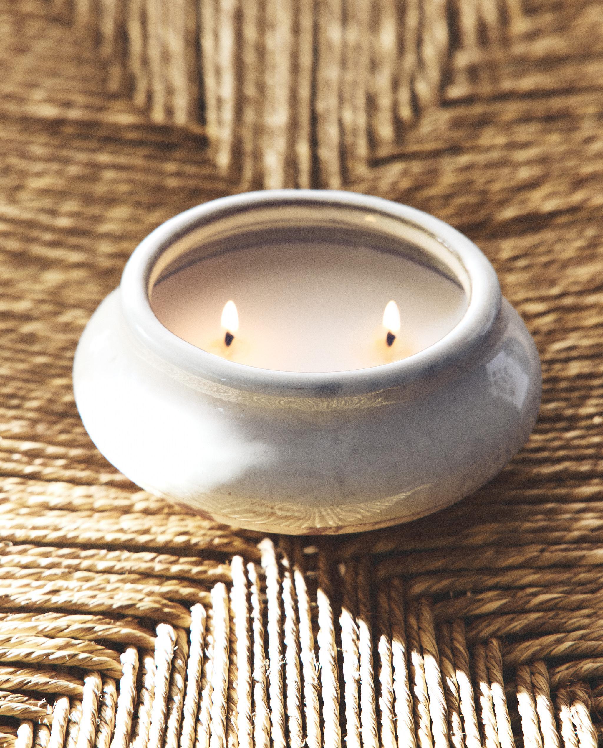 (200 G) LIGHT COTTON SCENTED CANDLE product thumbnail 10