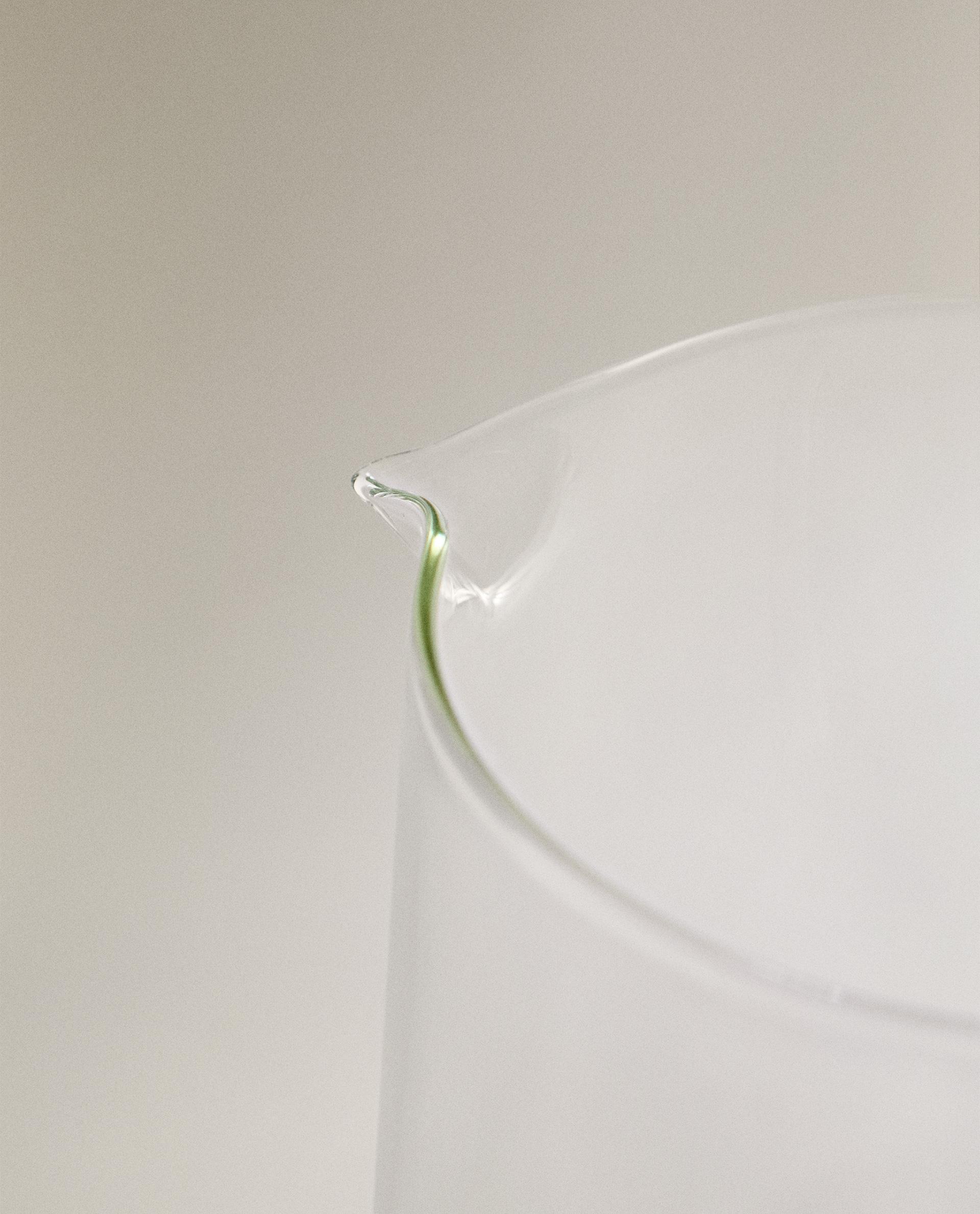 BOROSILICATE JUG