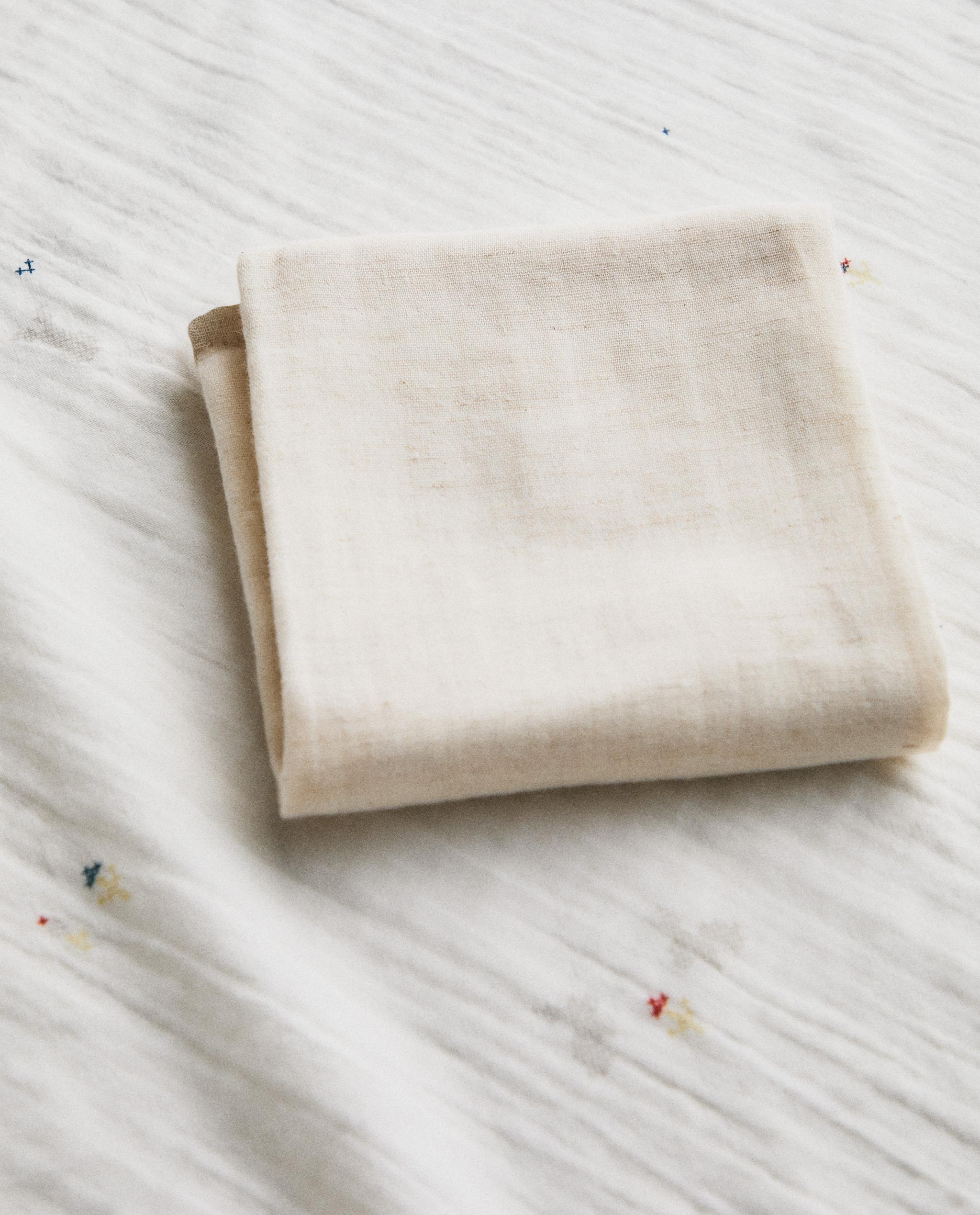 EMBROIDERED BABY MUSLIN CLOTHS (PACK OF 2)