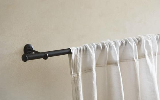 COLGADOR METÁLICO BARRA CORTINA