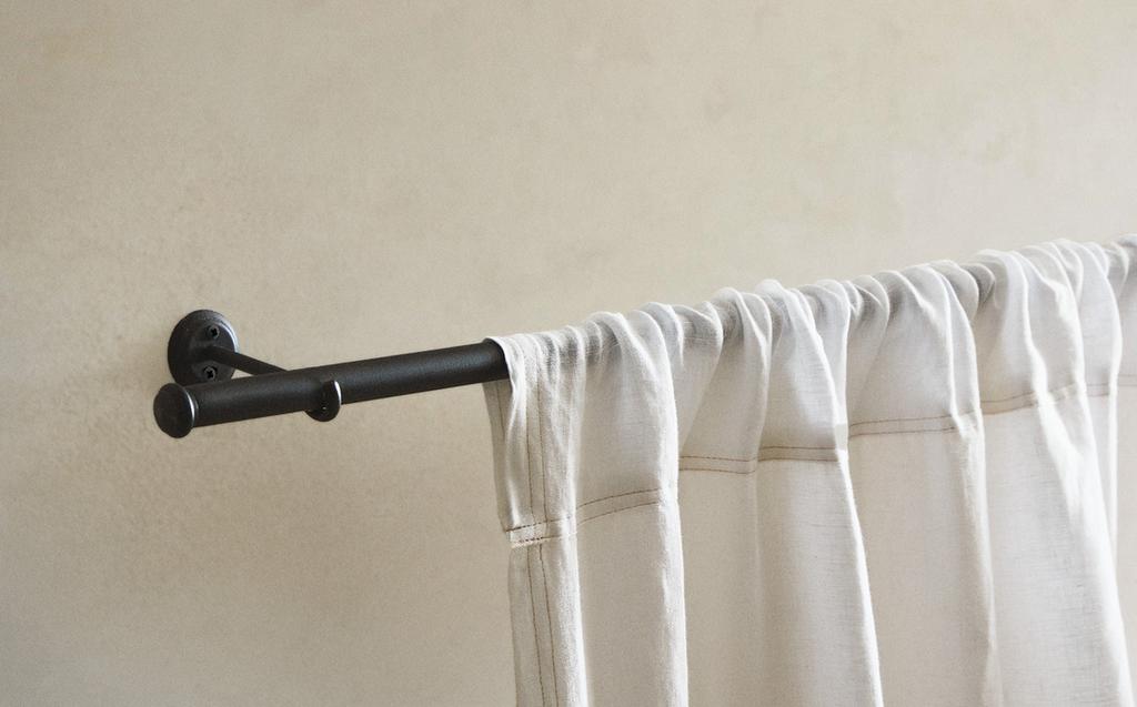 METALLIC CURTAIN POLE HOOK METALLIC CURTAIN POLE HOOK