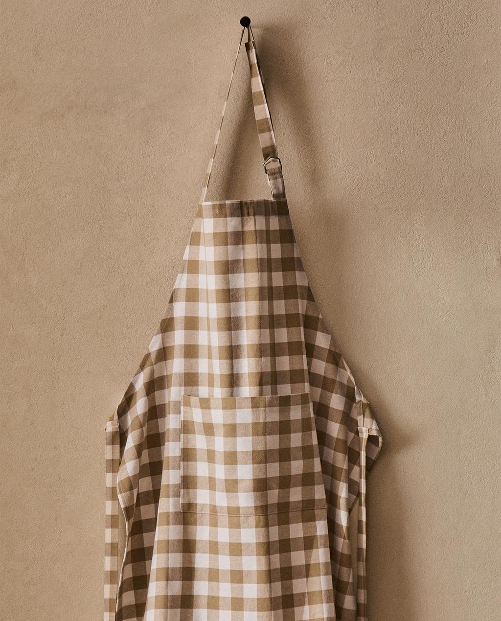 DYED THREAD APRON DYED THREAD APRON