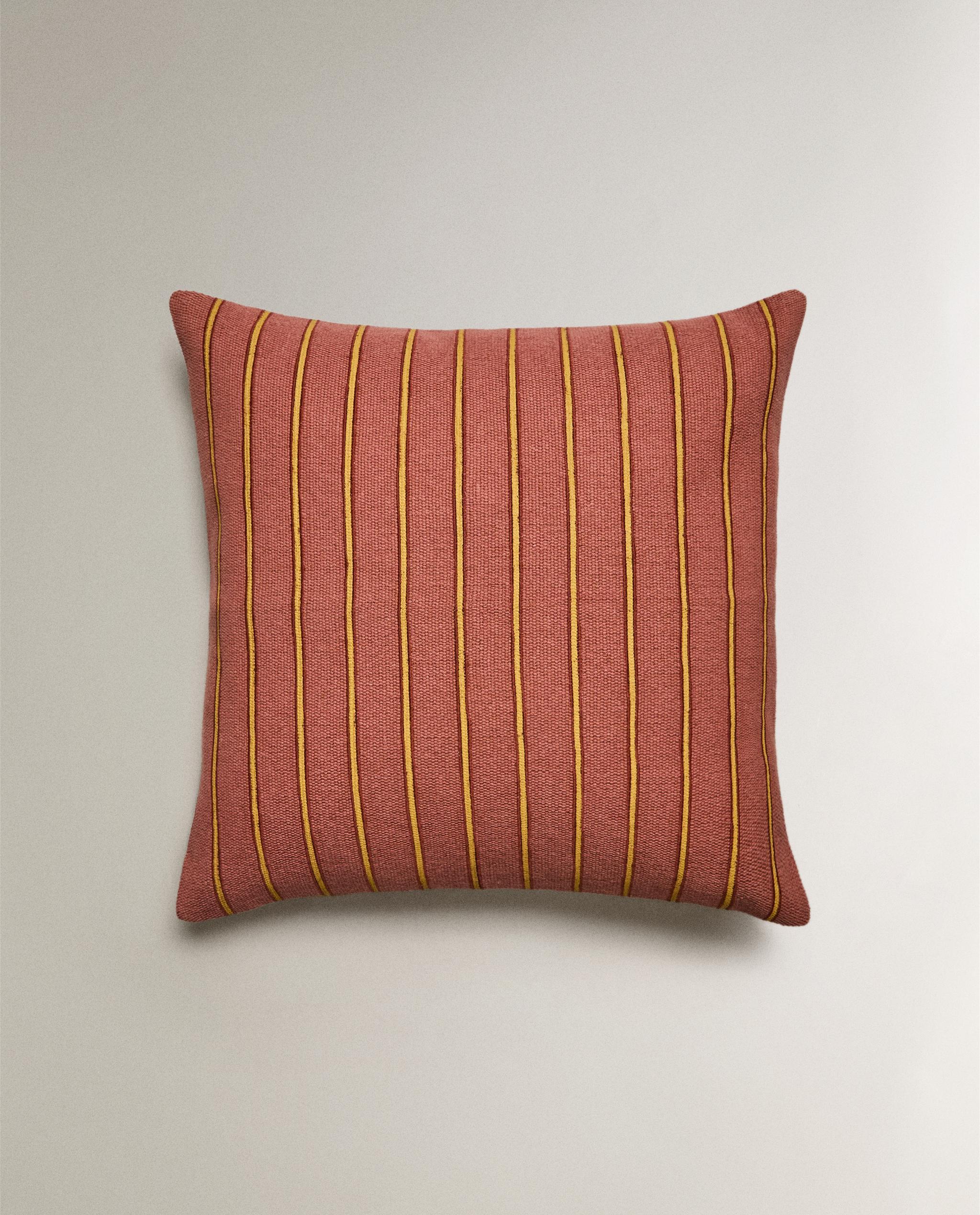 BASKET AND CUSHIONS | Zara Home United States of America