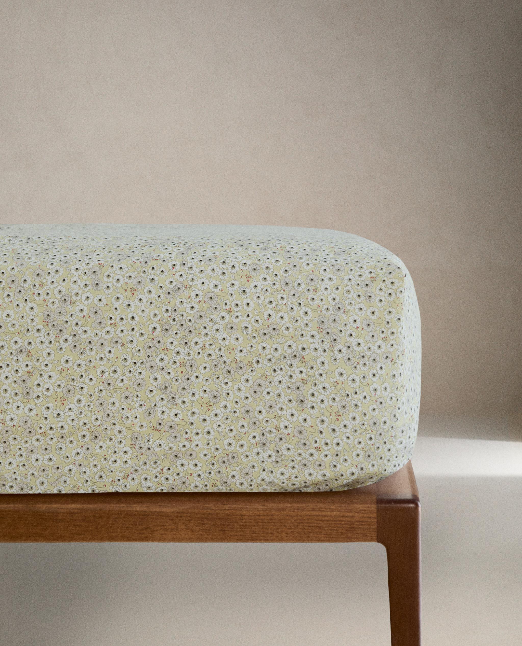 CHILDREN’S FLORAL PRINT FITTED SHEET product thumbnail 3