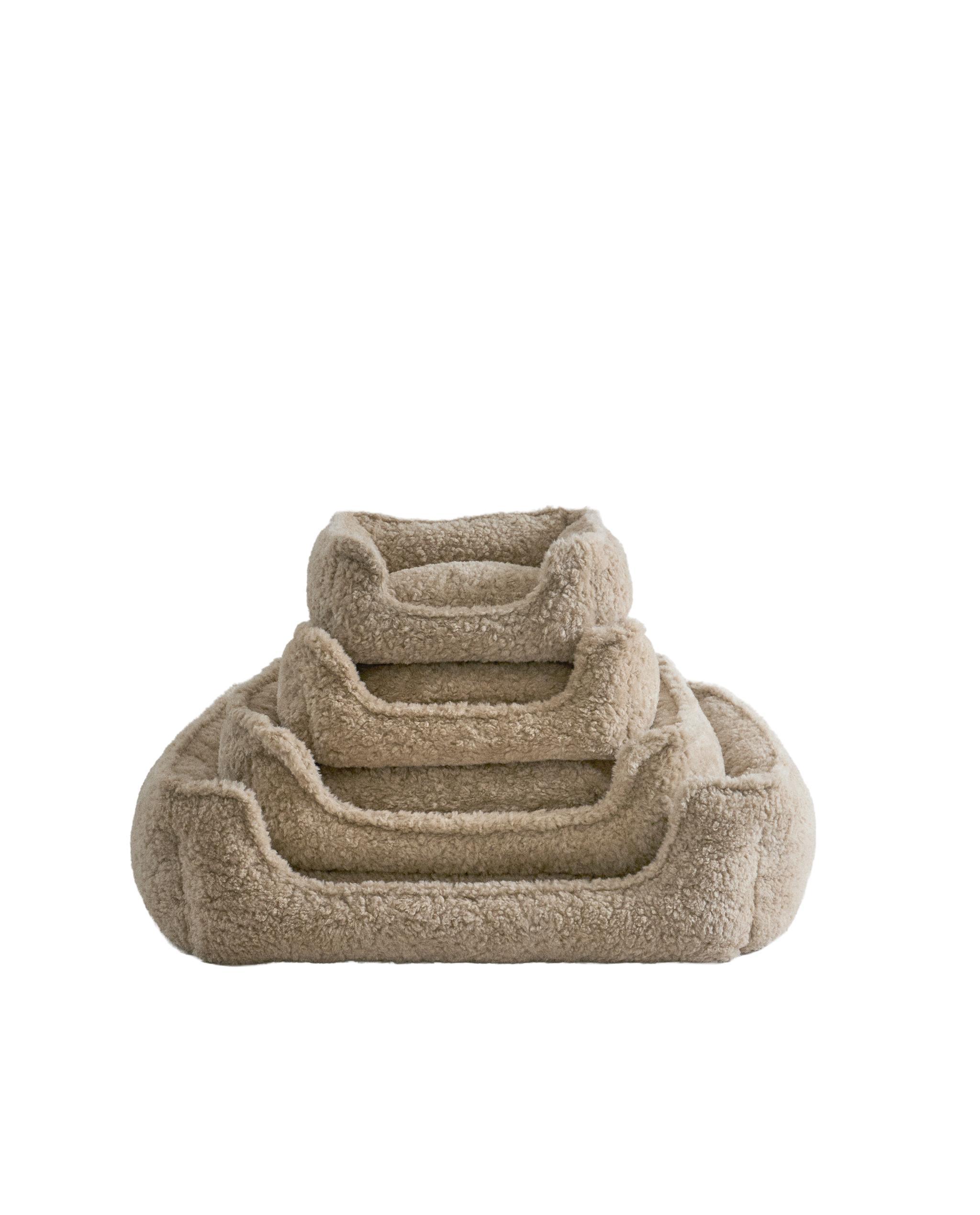 FAUX SHEARLING PET BED product thumbnail 8