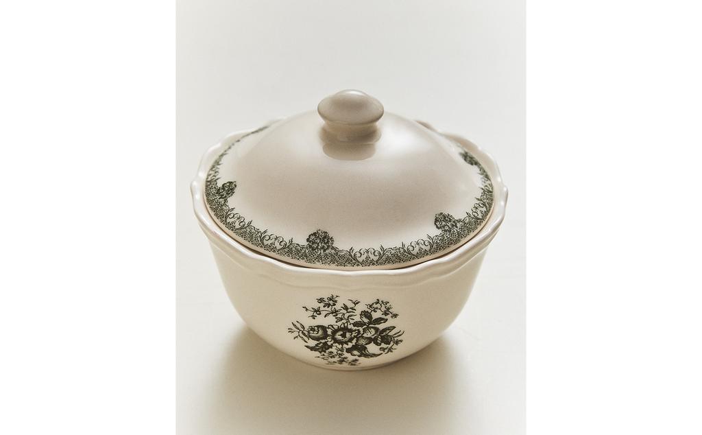 وعاء سكر خزفي مزين بالأزهار