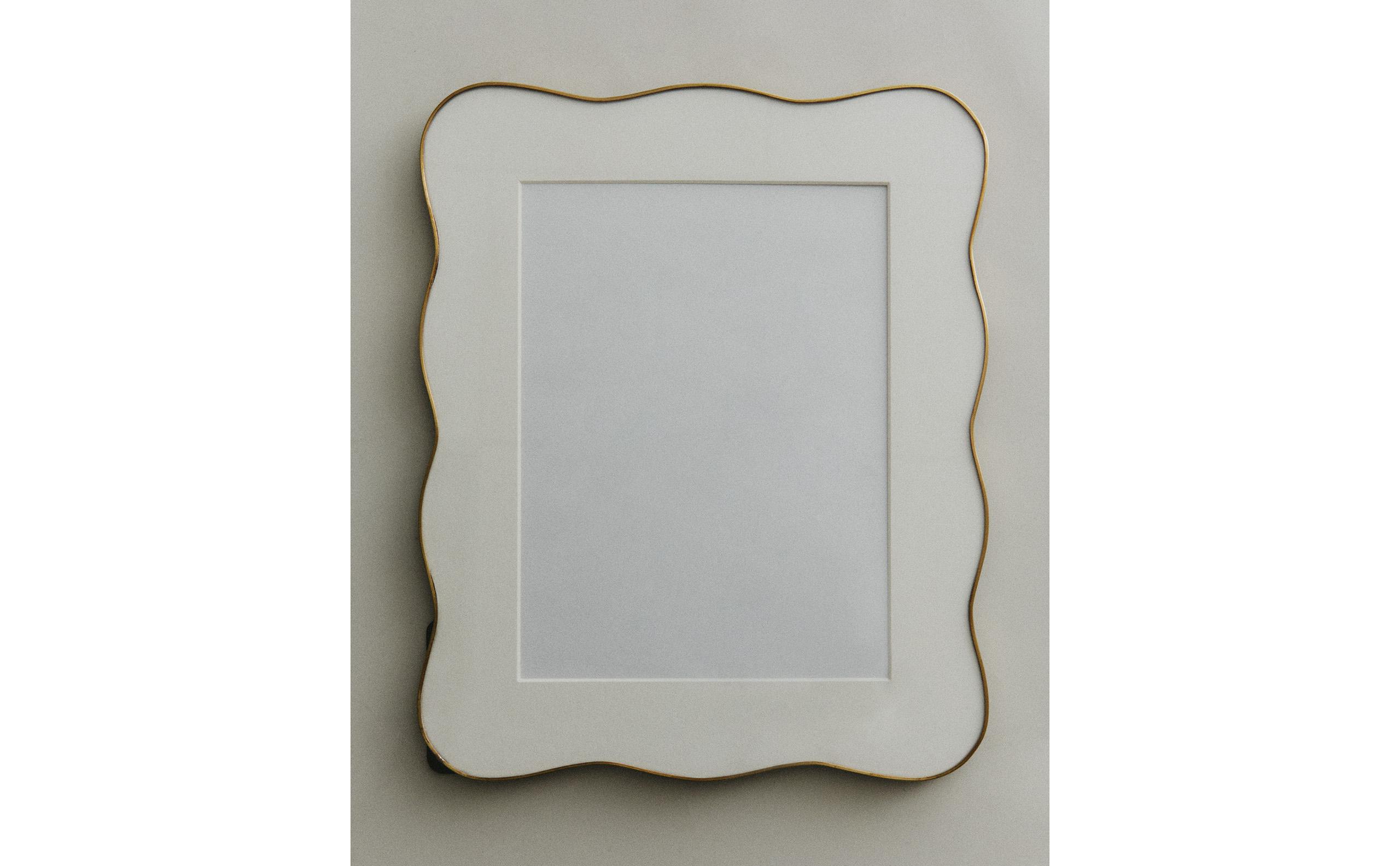 WAVY METAL PHOTO FRAME product thumbnail 9