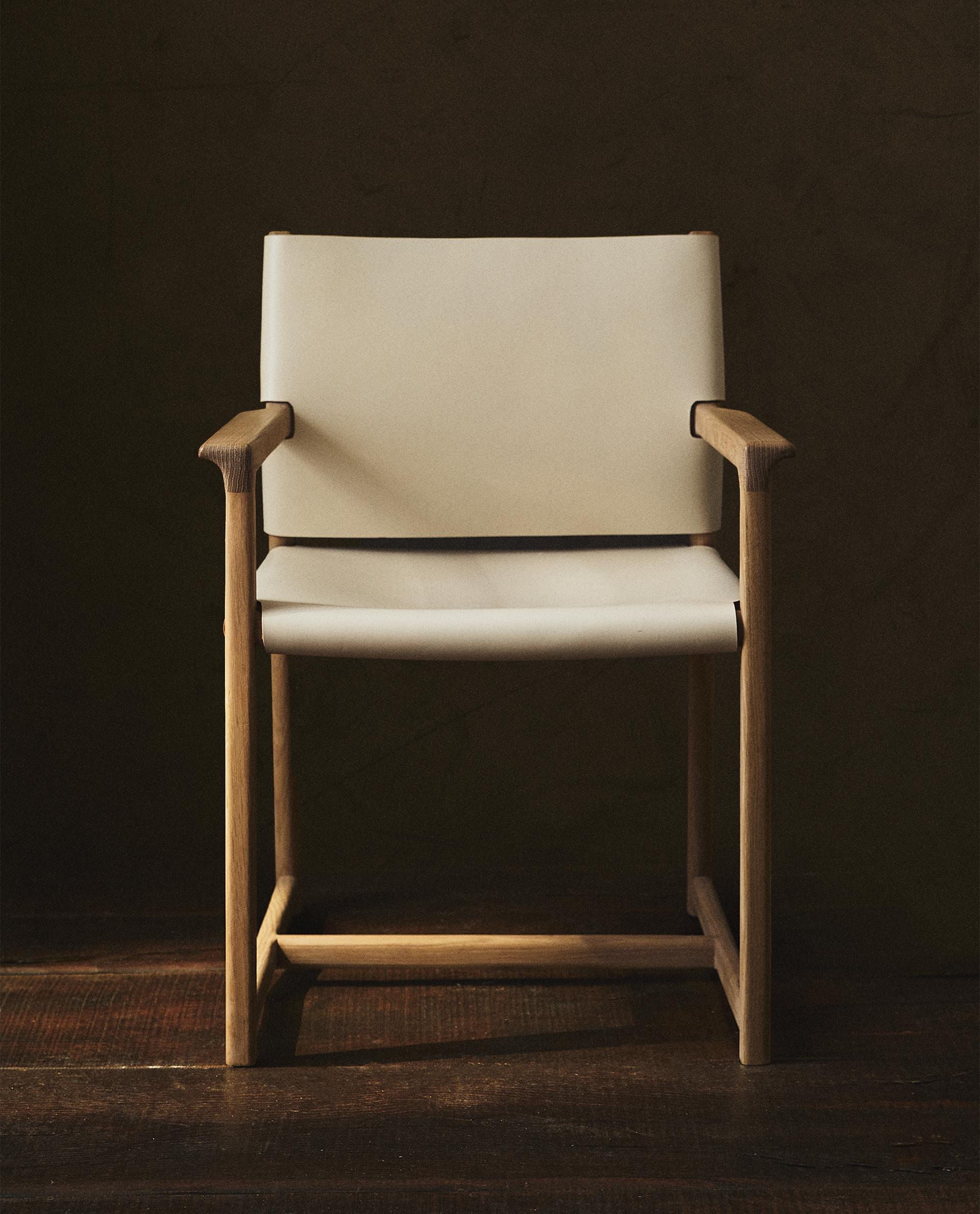 CHAIR 03