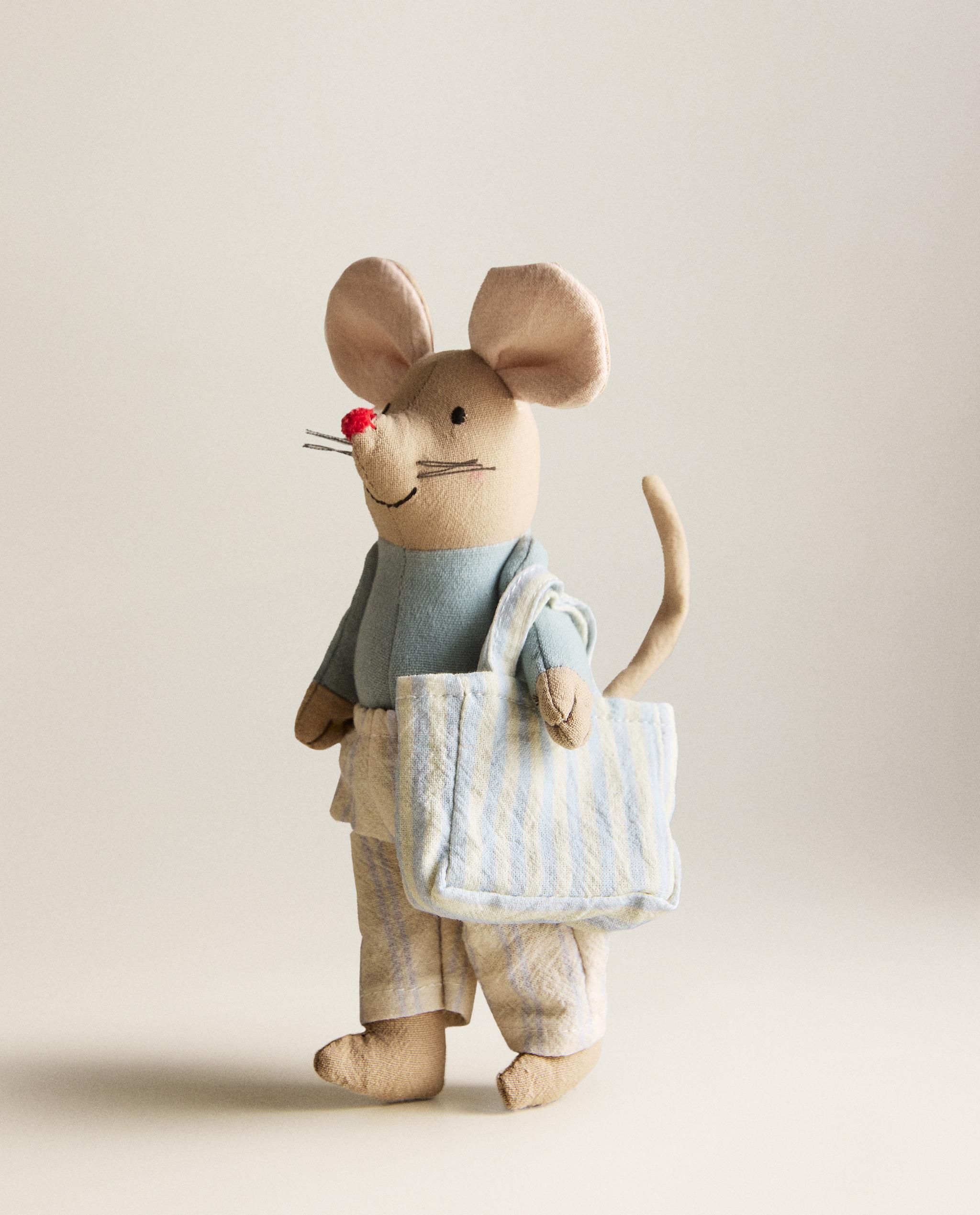 LITTLE MOUSE SOFT TOY AND MINI DOOR