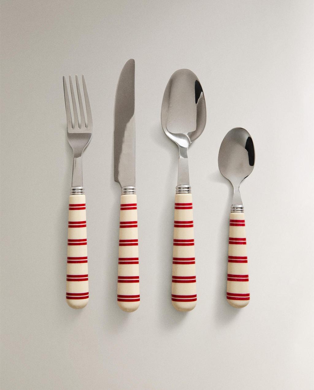 4-PIECE CUTLERY SET WITH STRIPED HANDLE 4-PIECE CUTLERY SET WITH STRIPED HANDLE