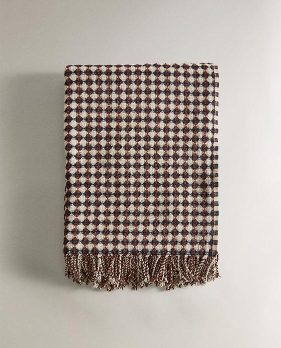 DIAMOND PATTERN CHENILLE BLANKET