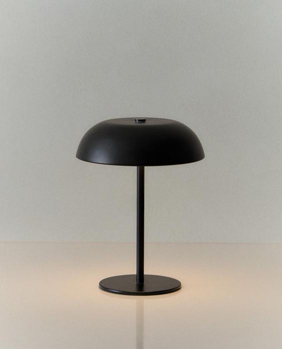 MONOCHROME CORDLESS TABLE LAMP MONOCHROME CORDLESS TABLE LAMP
