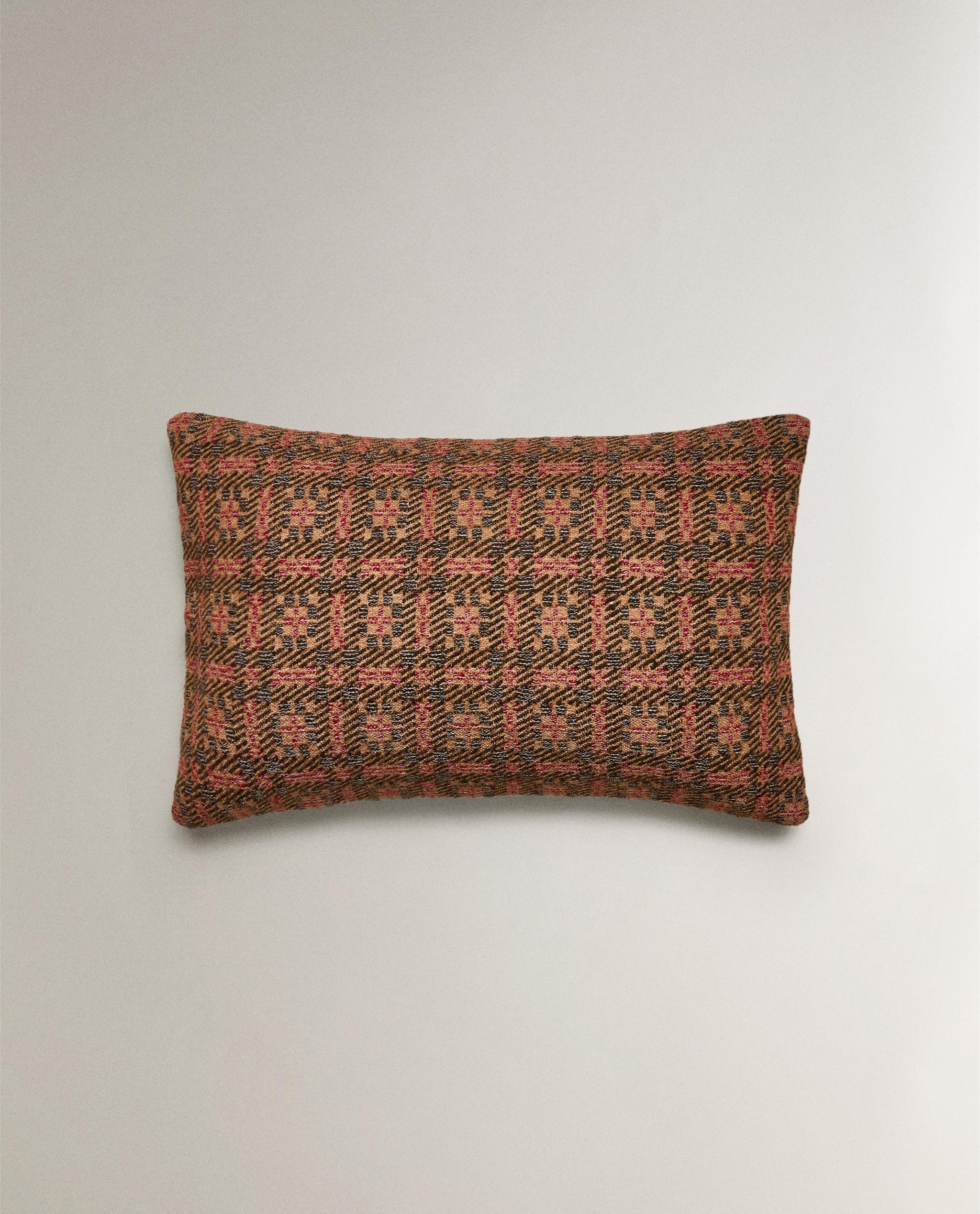 ジオメトリックチェック クッションカバー | Zara Home 日本/Japan