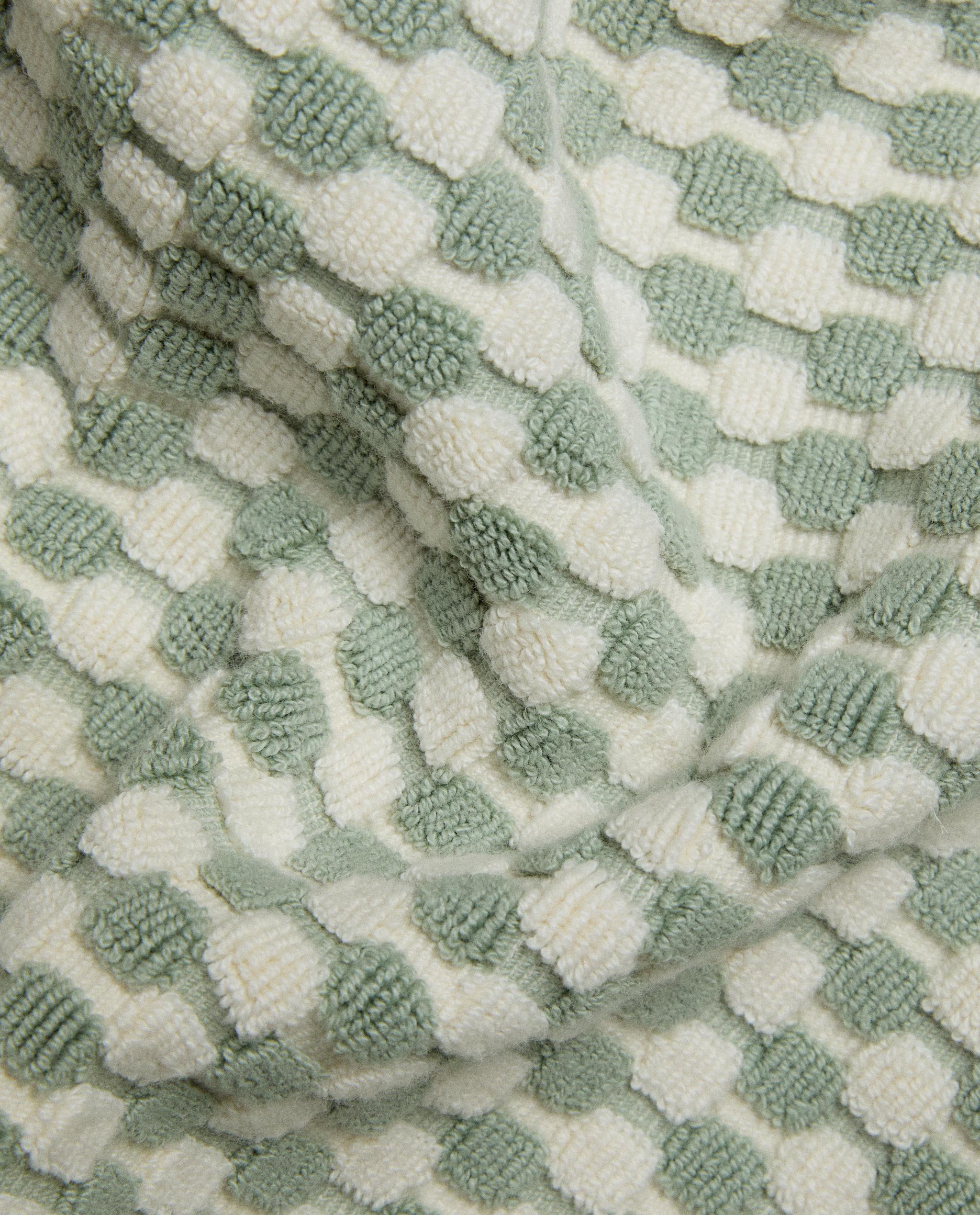 TEXTURED COTTON BATH MAT product thumbnail 3