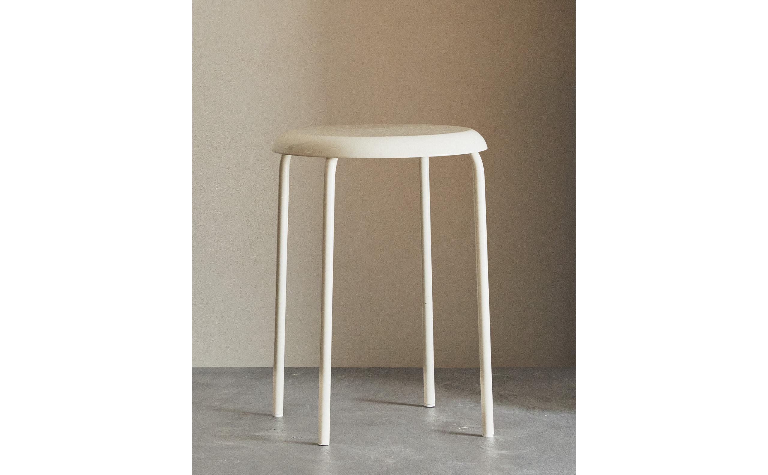 ラッカーメタルスツール | Zara Home 日本/Japan