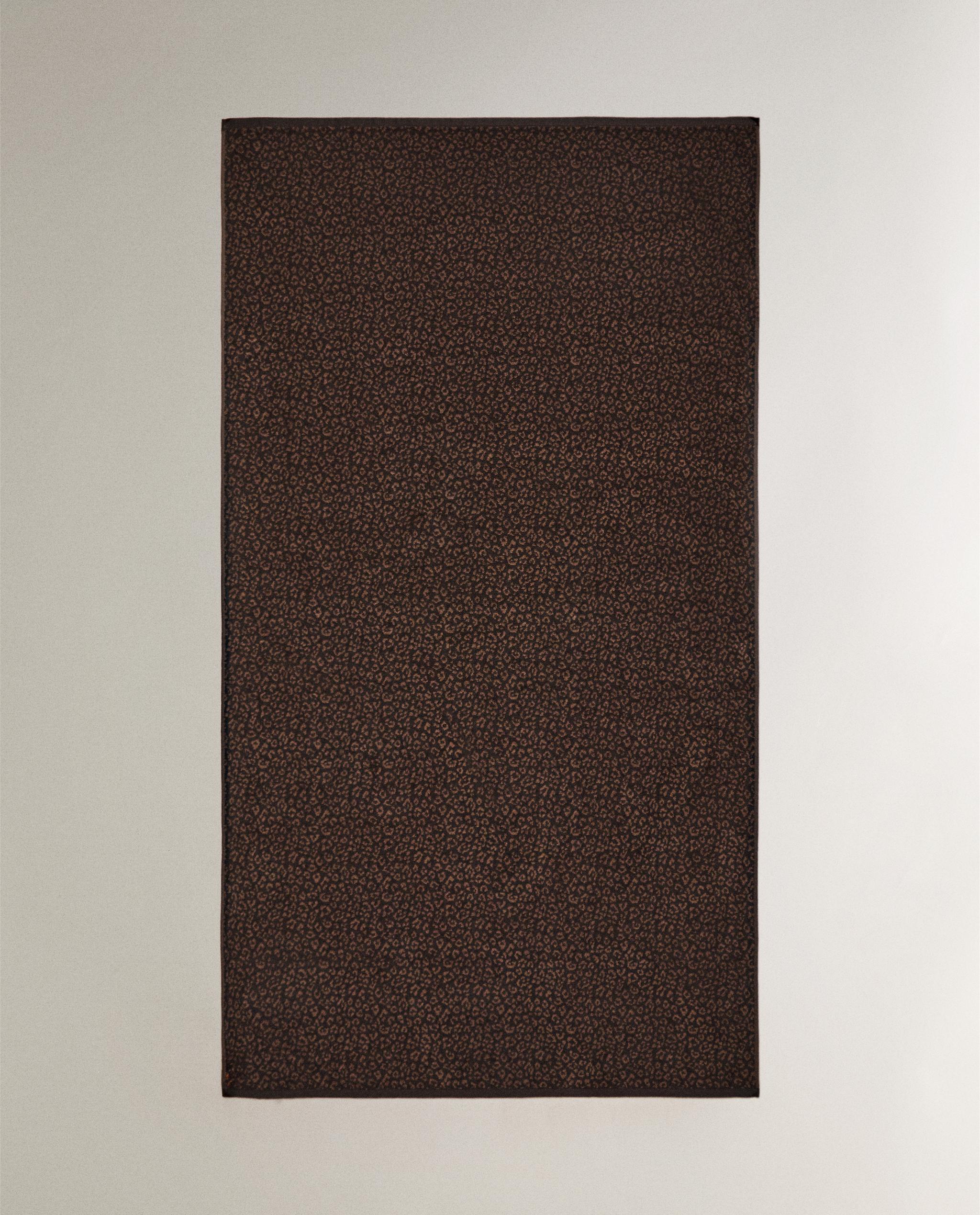 ANIMAL PRINT VELOUR BEACH TOWEL product thumbnail 10