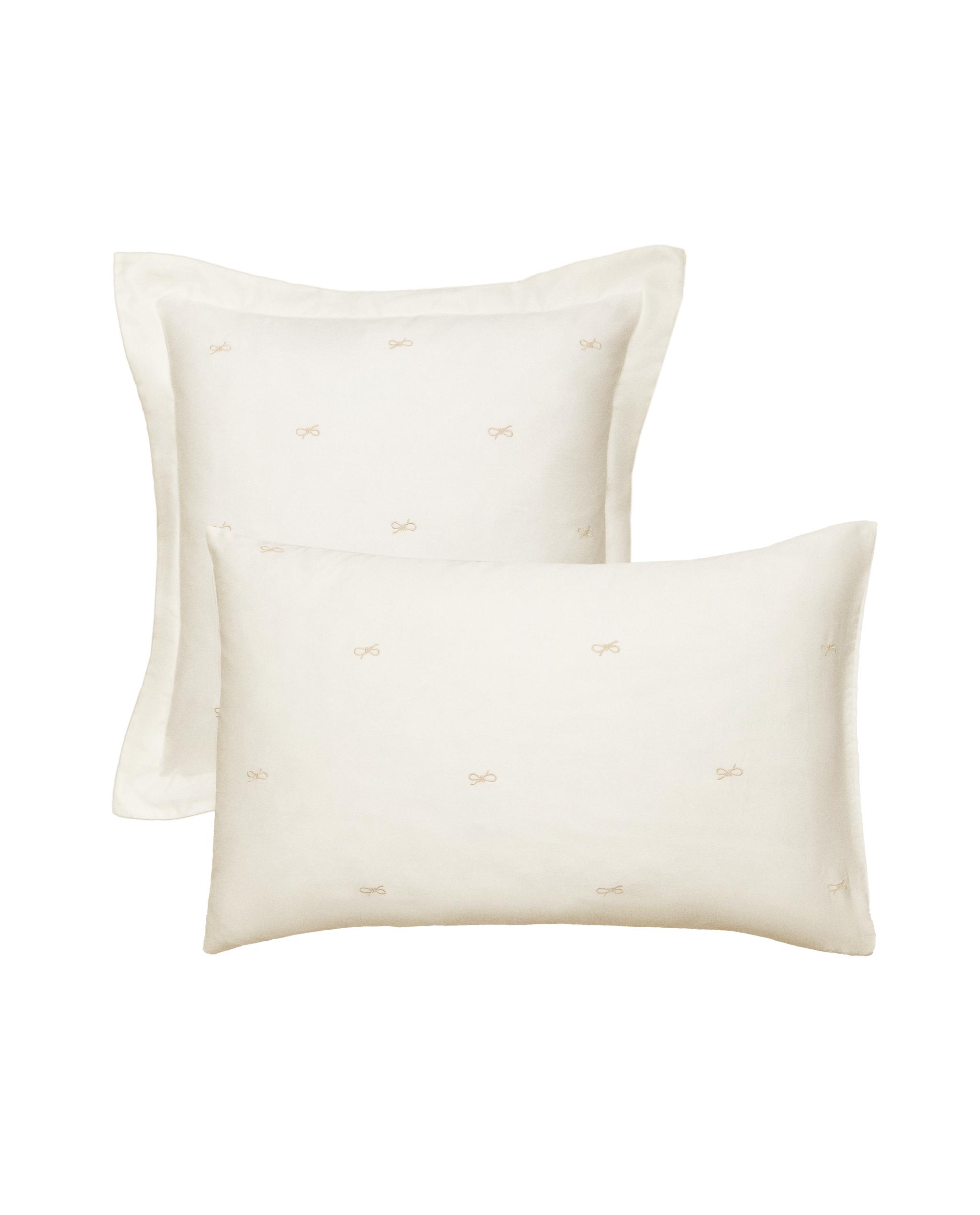 COTTON SATEEN PILLOWCASE WITH BOWS (300 THREAD COUNT) product thumbnail 7