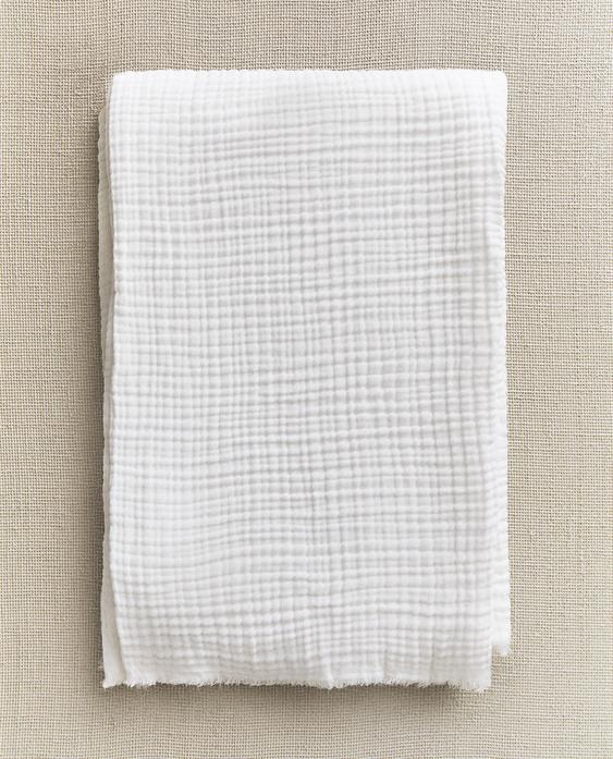 COTTON MUSLIN THROW