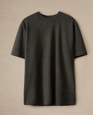 STRAIGHT FIT SHORT SLEEVE T-SHIRT STRAIGHT FIT SHORT SLEEVE T-SHIRT