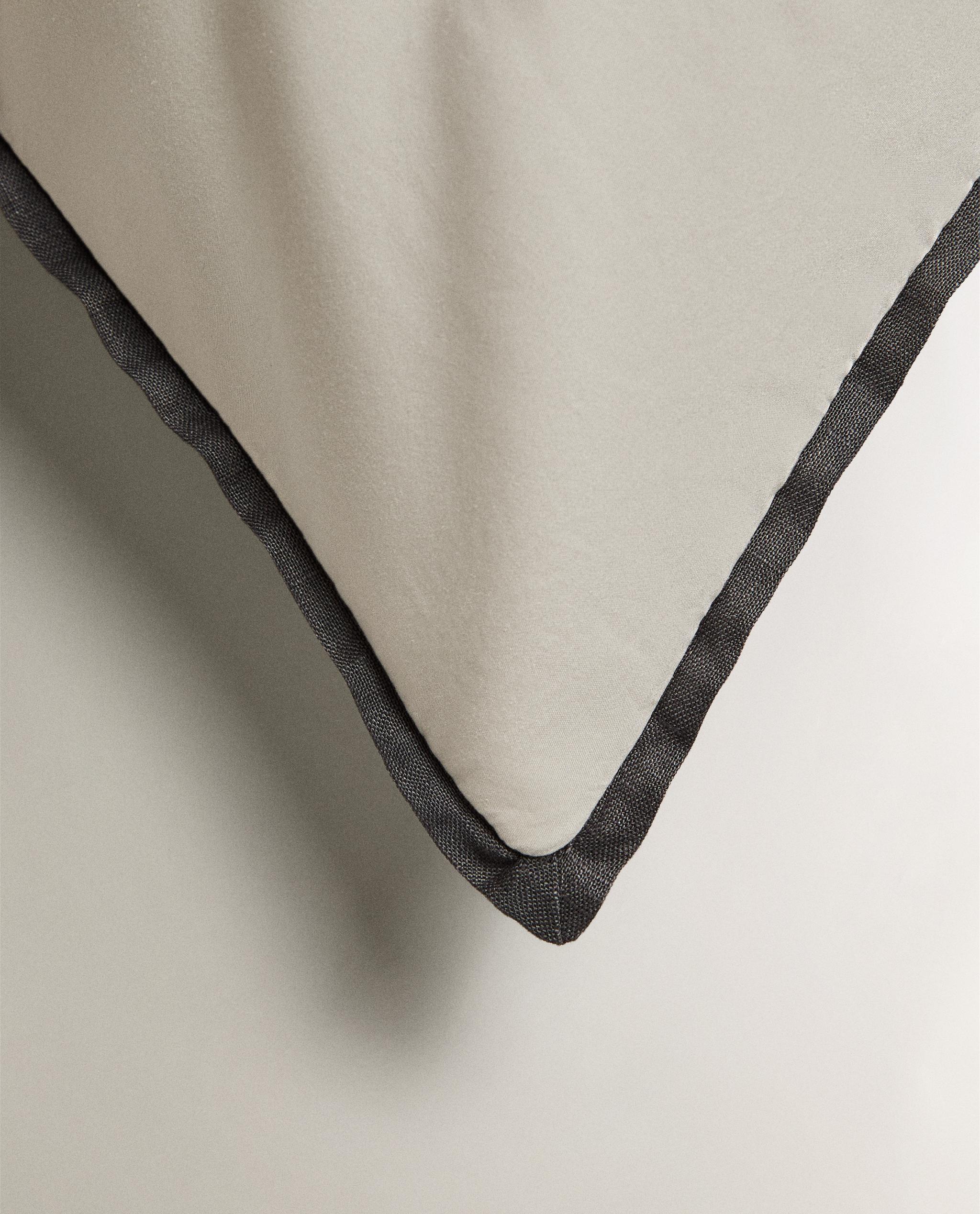 LINEN AND SATEEN CUSHION COVER WITH DOTS product thumbnail 4