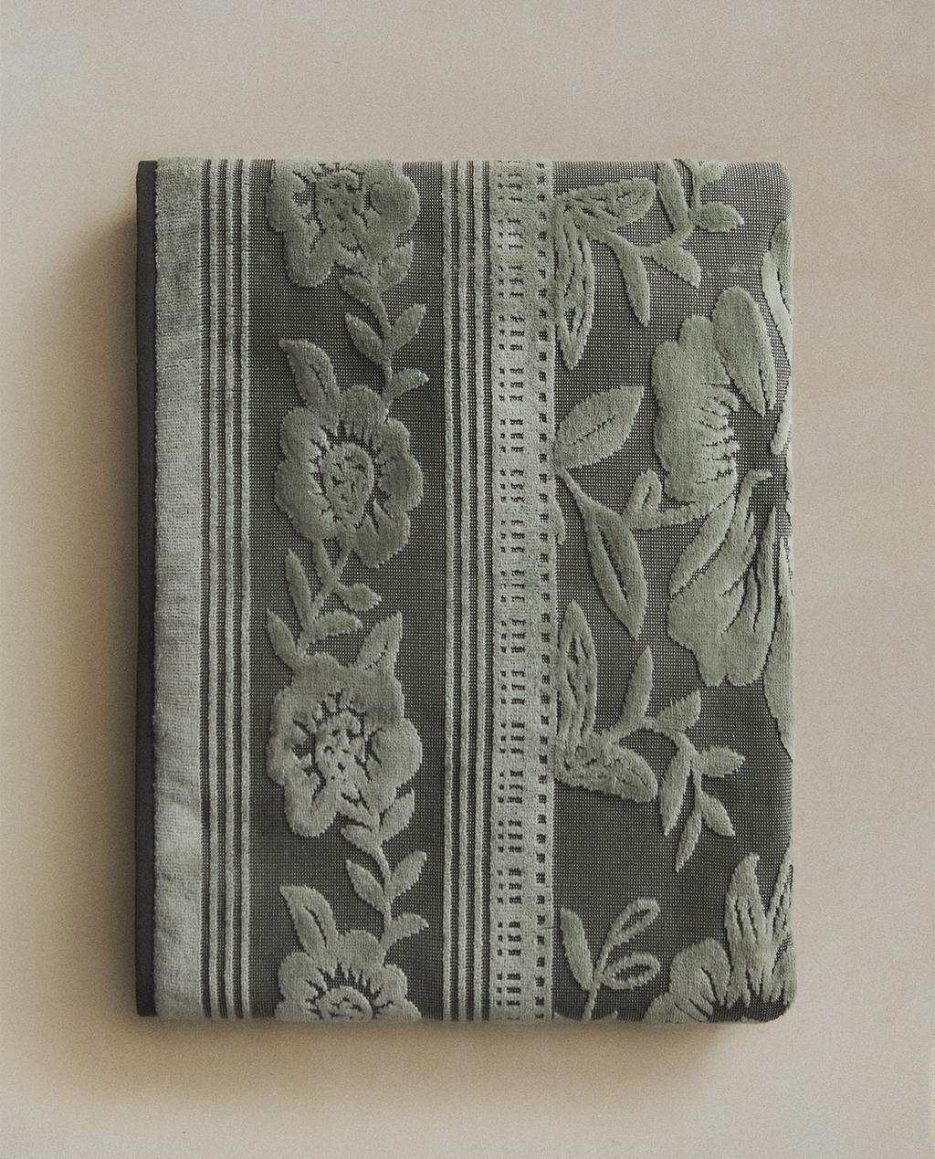 TOALLA BAÑO JACQUARD VELOUR