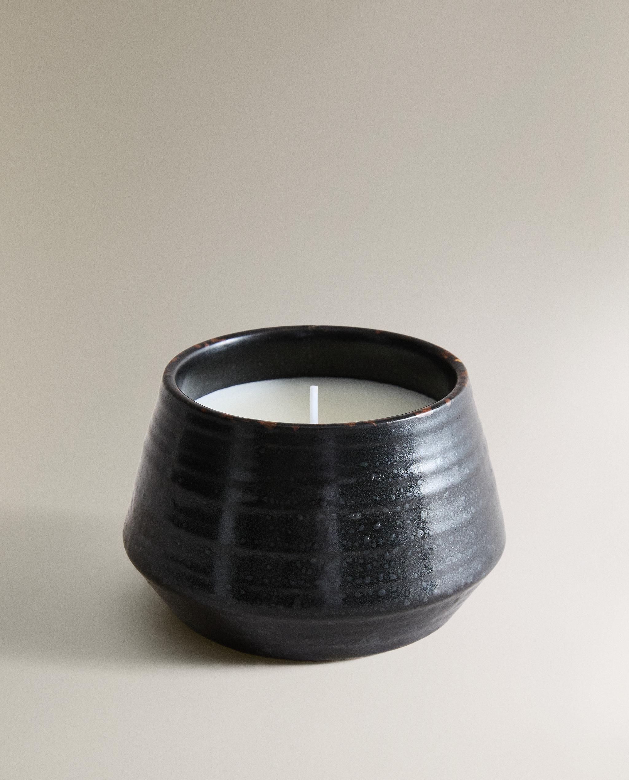 (170 G) VELVET CUIR SCENTED CANDLE product thumbnail 2