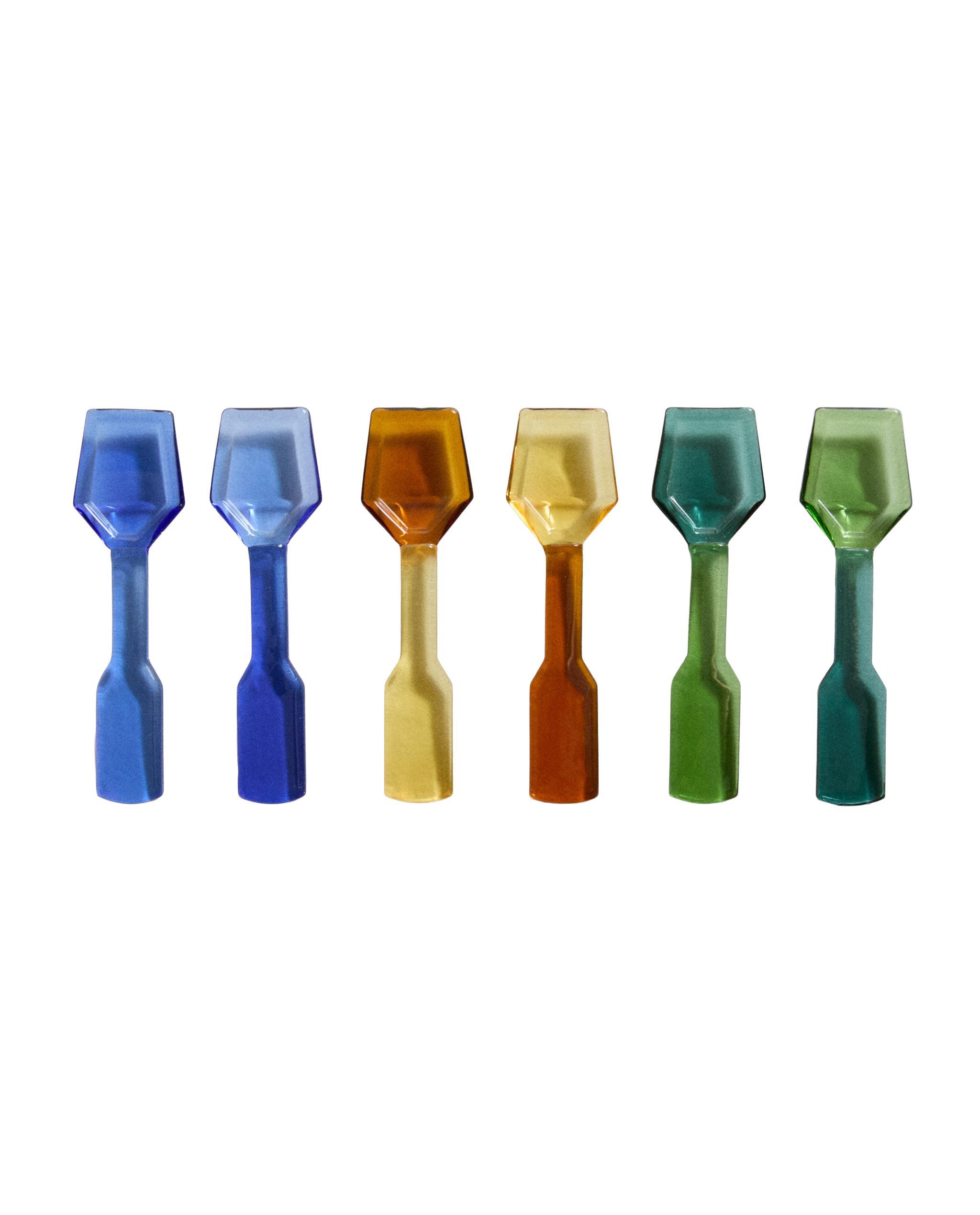 PACK OF COLOURED BOROSILICATE ICE CREAM DESSERT SPOONS (PACK OF 6) product thumbnail 4