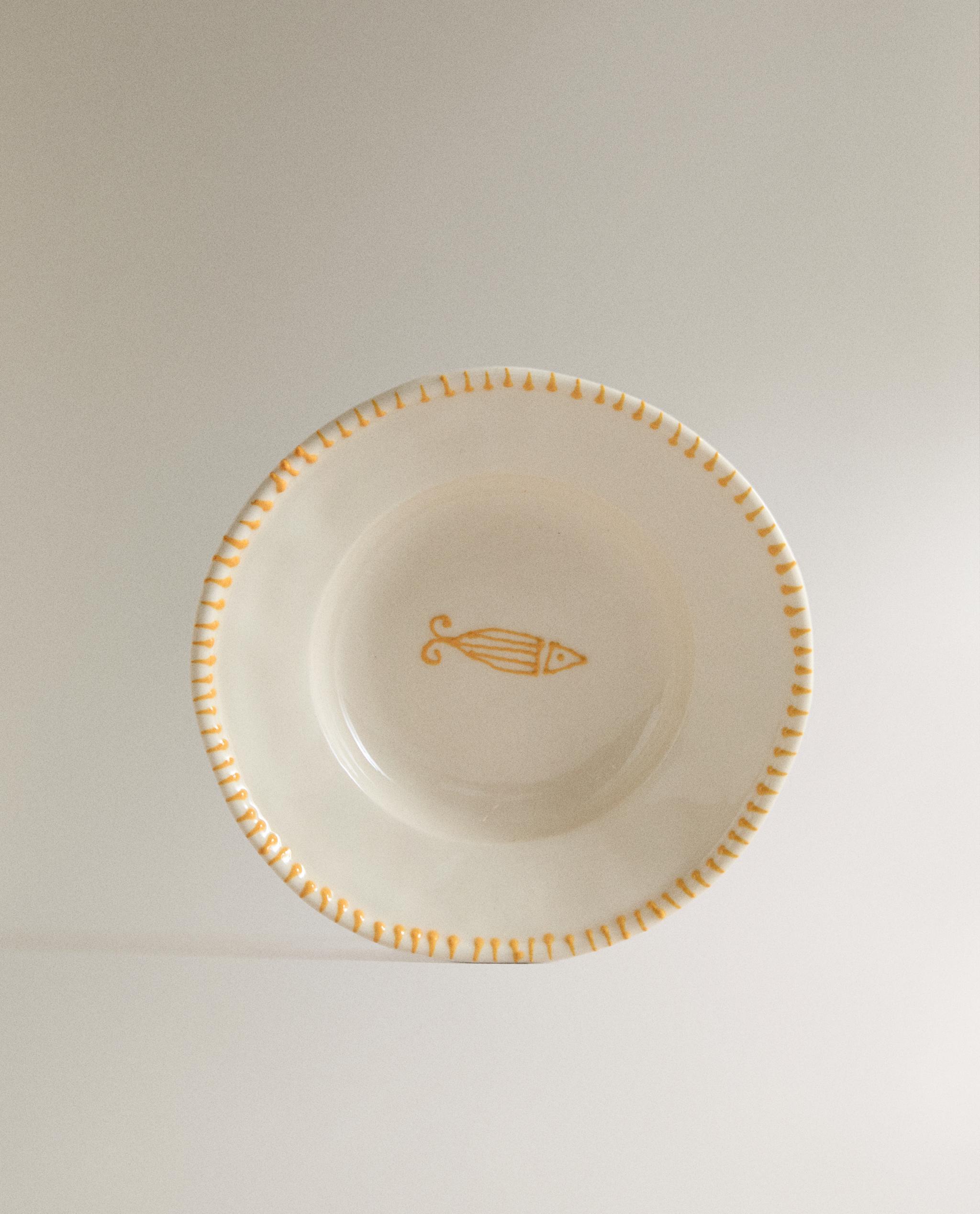 EARTHENWARE FISH DINNER SET product thumbnail 3