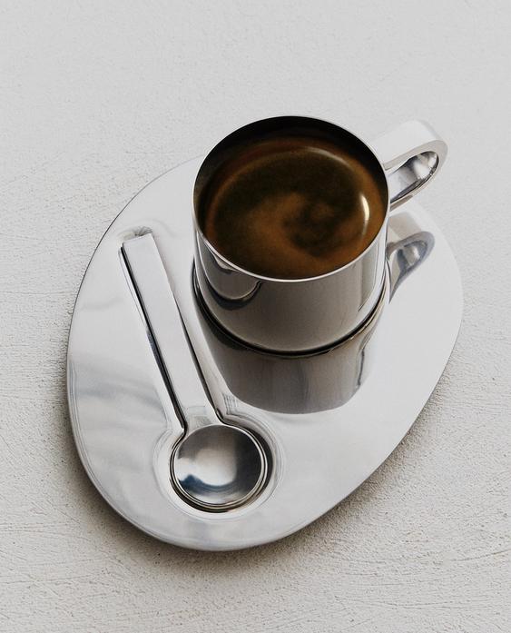 فنجان وملعقة وصينية ستيل فنجان وملعقة وصينية ستيل