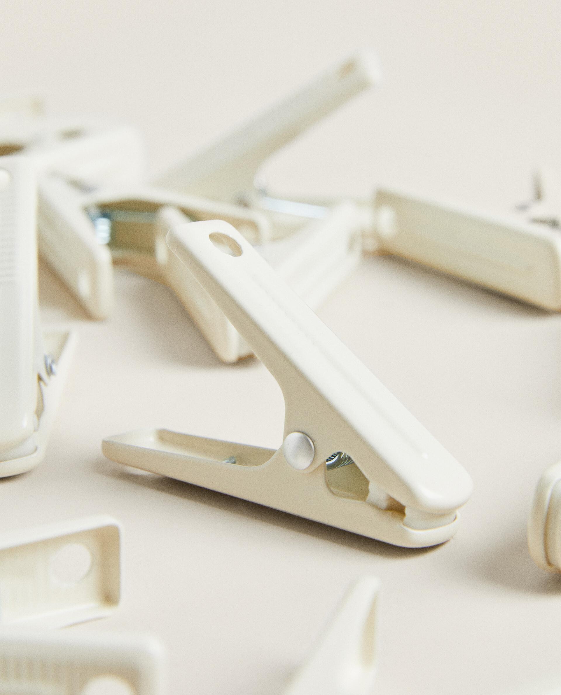 CLOTHES PEG PACK (PACK OF 20) product thumbnail 9
