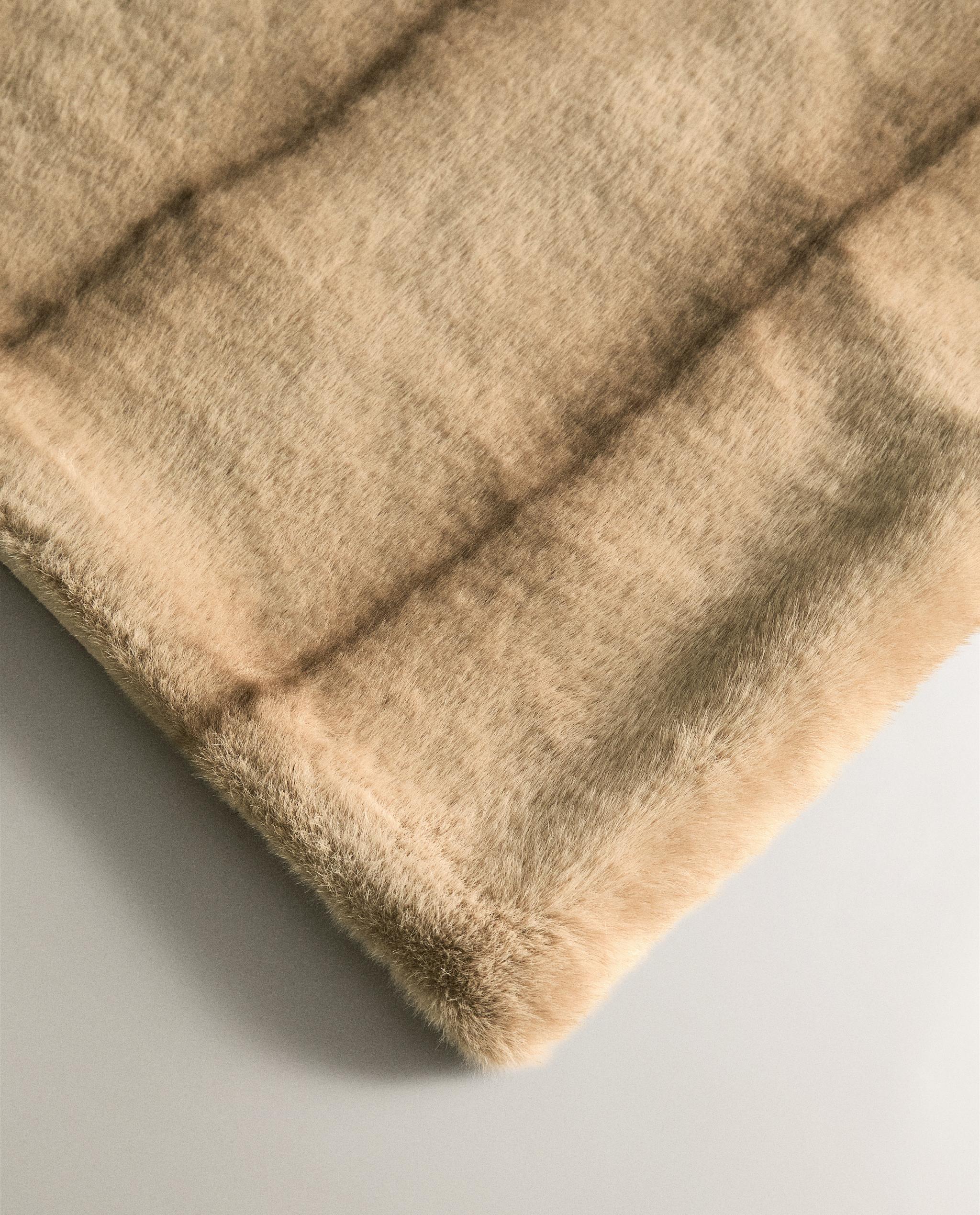 ストライプ フェイクファー ブランケット | Zara Home 日本/Japan